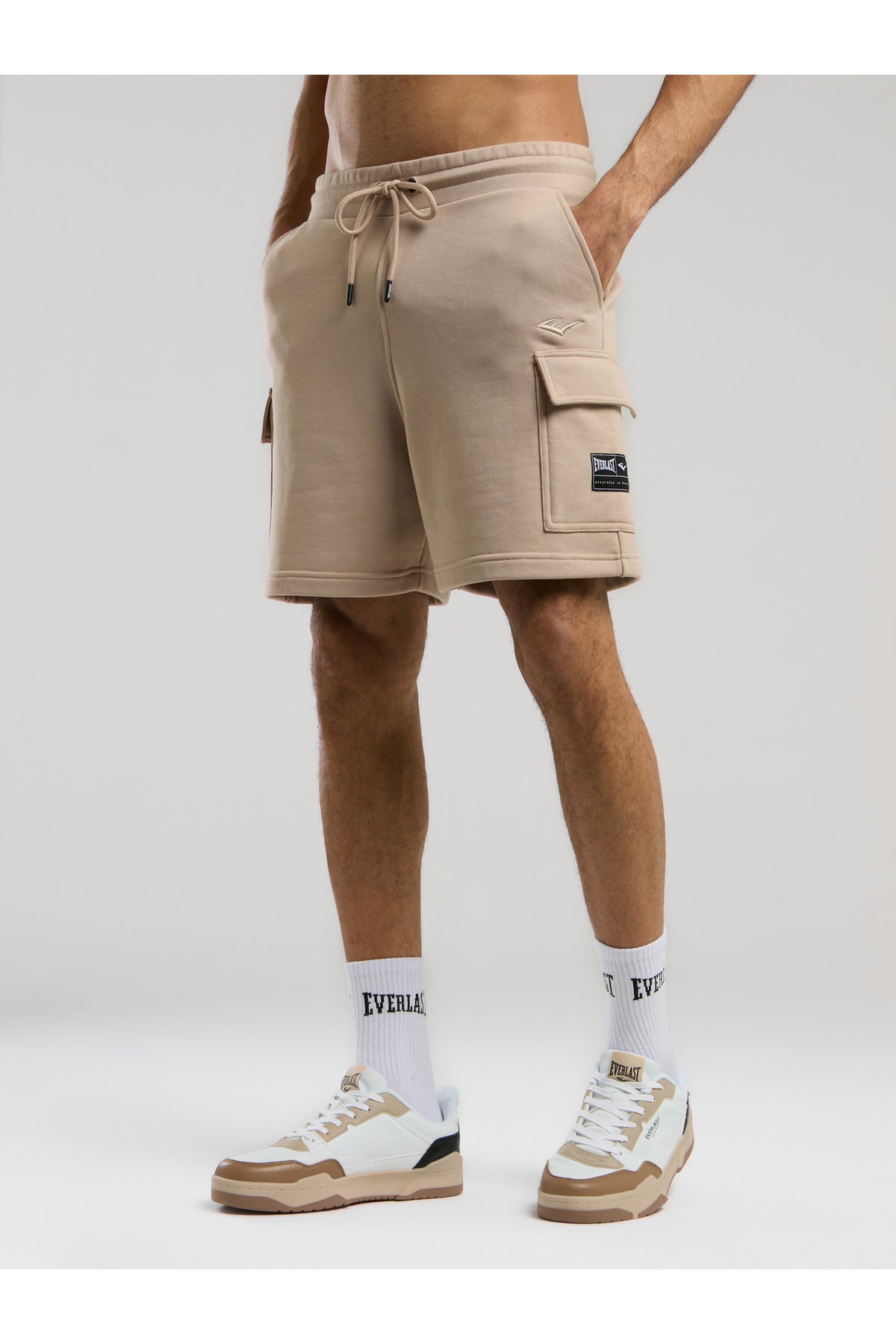Everlast Pantaloni scurti cu talie elastica si snur, buzunare laterale si logo discret