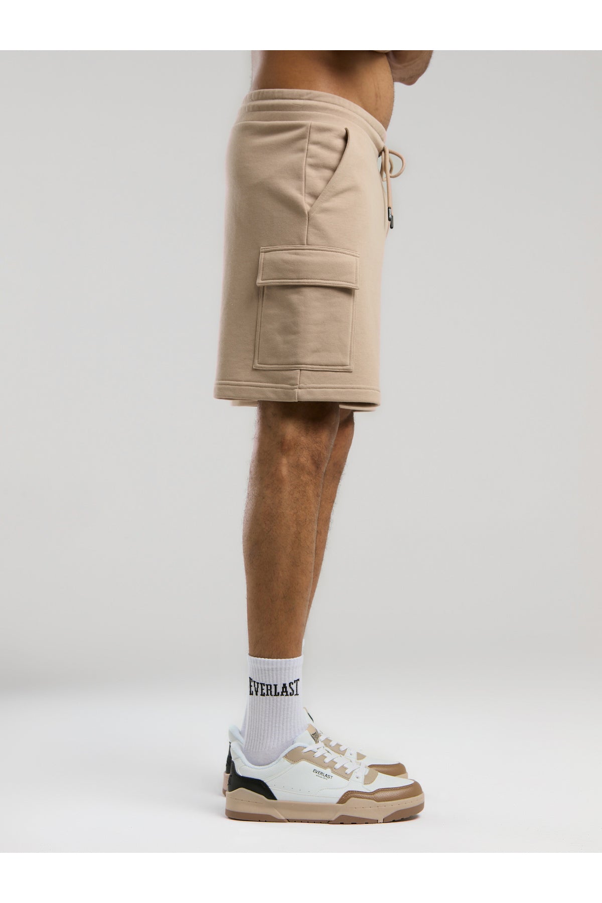 Everlast Pantaloni scurti cu talie elastica si snur, buzunare laterale si logo discret