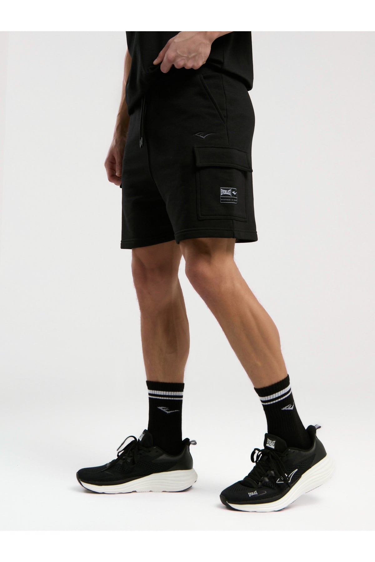 Everlast Pantaloni scurti cu talie elastica si snur, buzunare laterale si logo discret