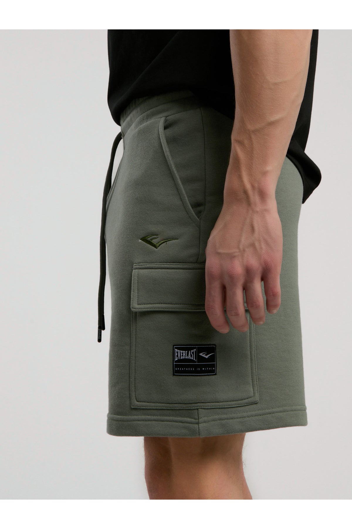 Everlast Pantaloni scurti cu talie elastica si snur, buzunare laterale si logo discret