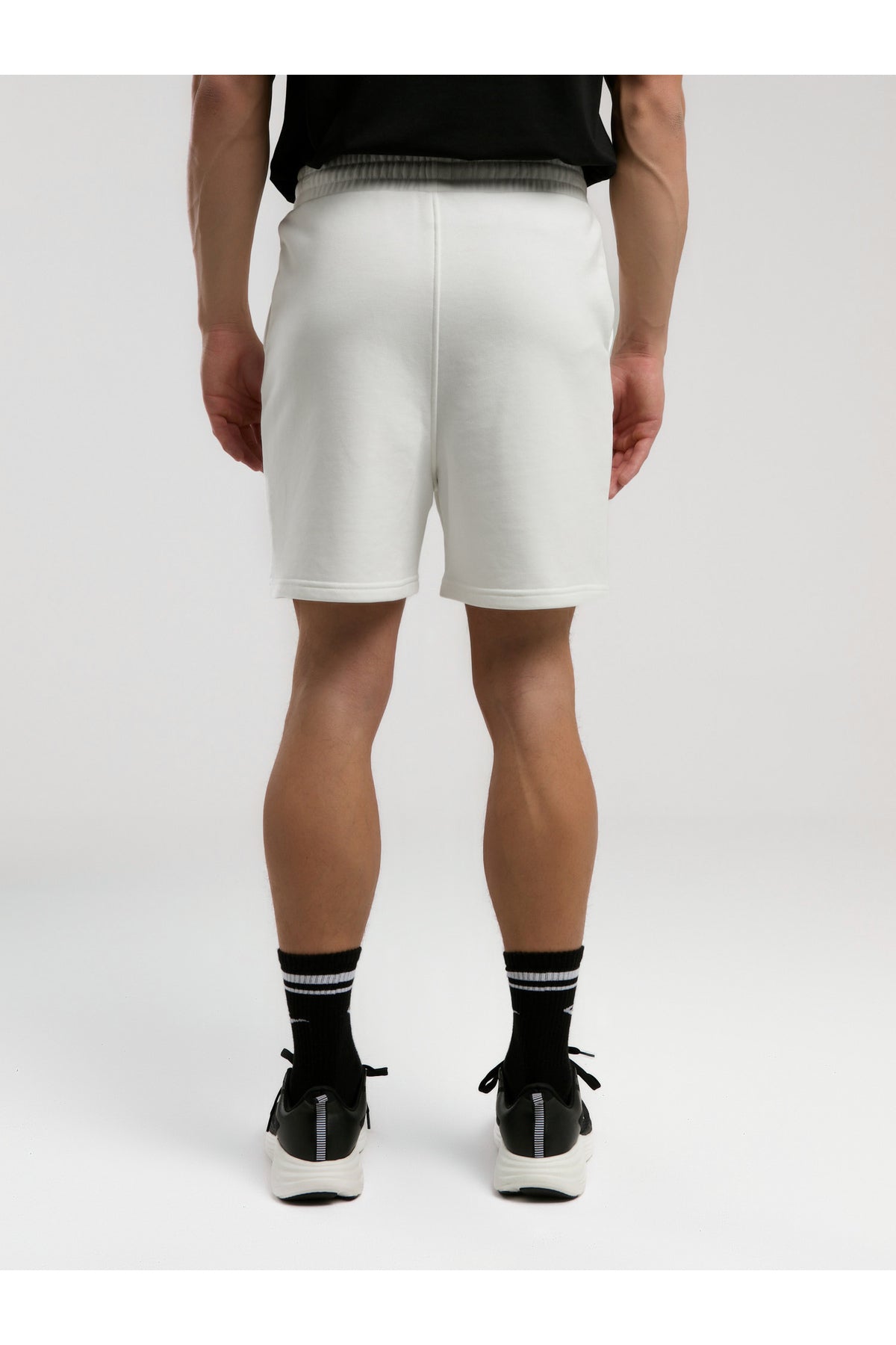 Everlast Pantaloni scurti cu talie elastica si snur, buzunare laterale si logo discret