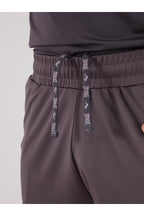 Everlast Pantaloni scurti cu talie elastica si snur, buzunare laterale si logo discret