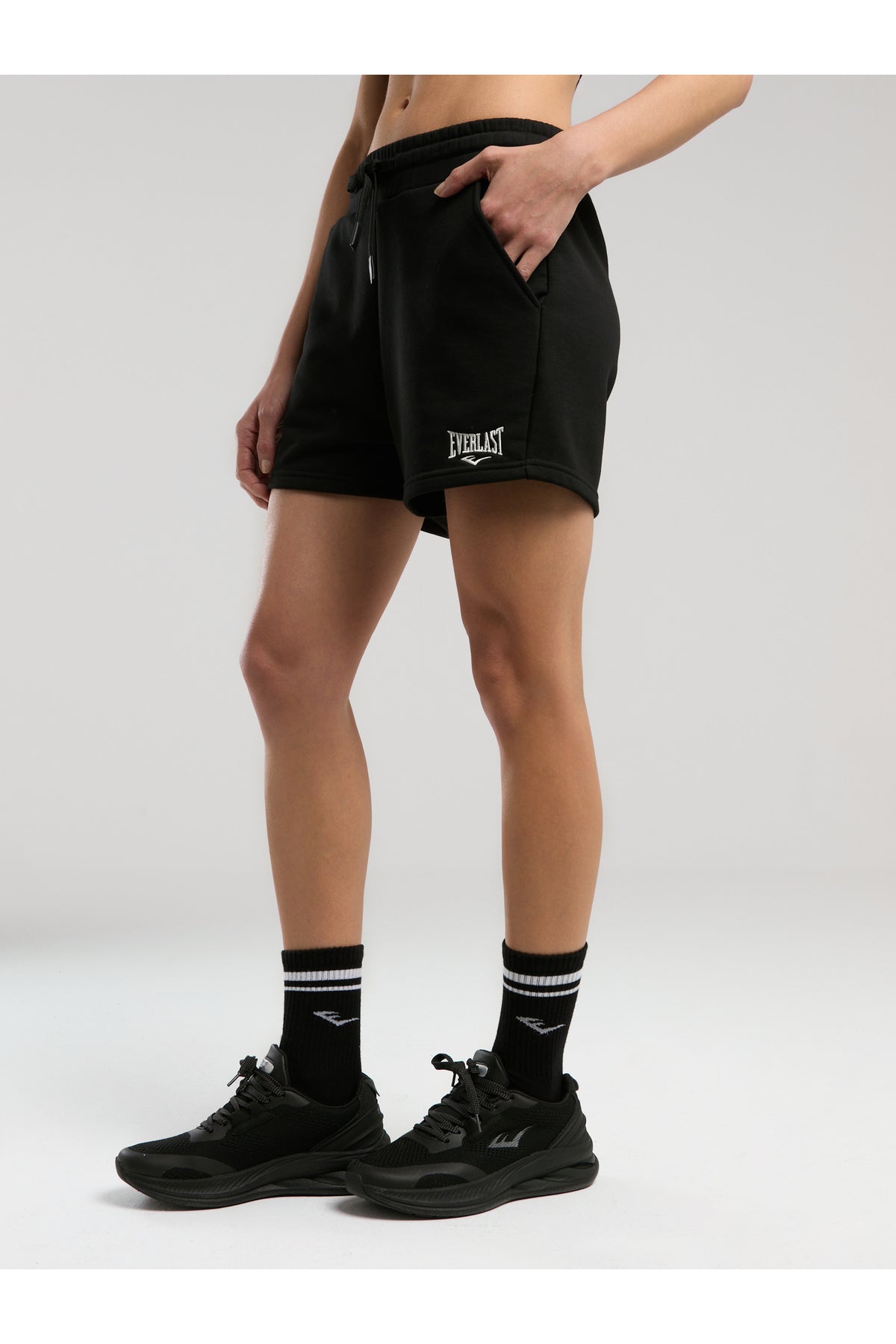 Everlast Pantaloni scurti cu talie inalta elastica si snur, buzunare laterale si logo discret