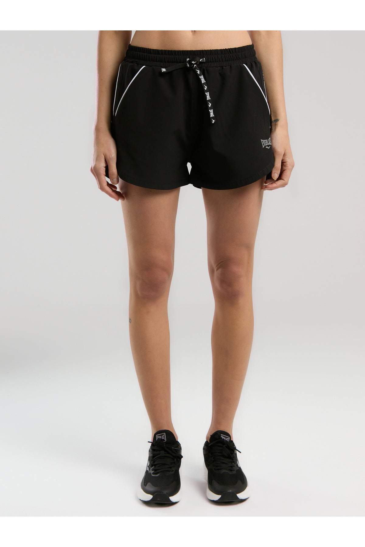 Everlast Pantaloni scurti cu talie inalta elastica si snur, buzunare laterale si logo discret