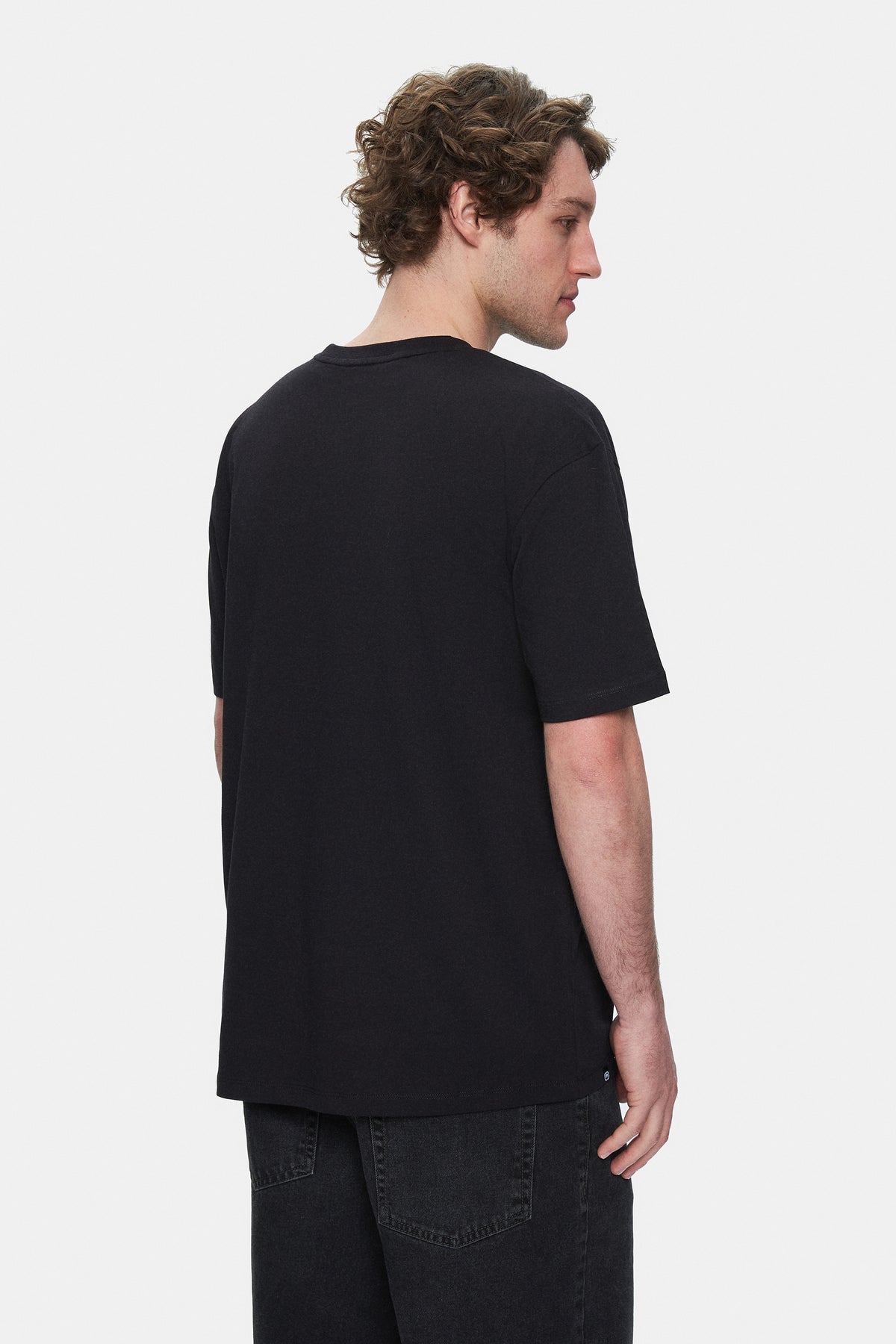 Ecko Unltd. Tricou cu decolteu la baza gatului, imprimeu cu logo, Negru, FOSTER