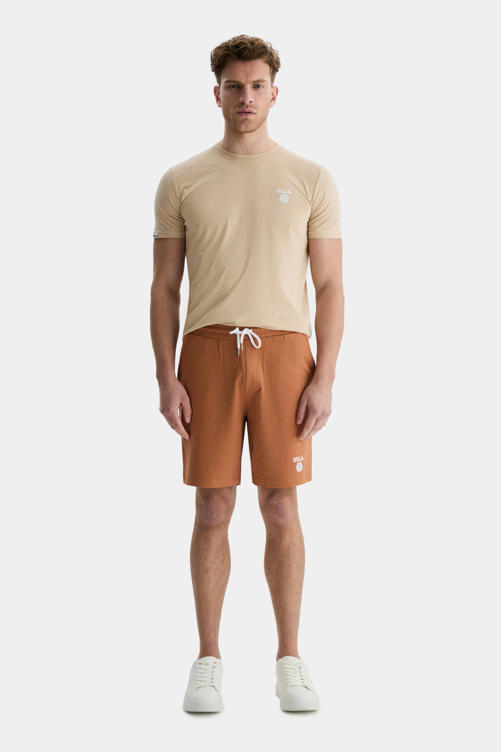 UCLA Pantaloni scurti cu snur si banda elastica in talie, buzunare laterale si imprimeu cu logo discret, Bej, FOWLER
