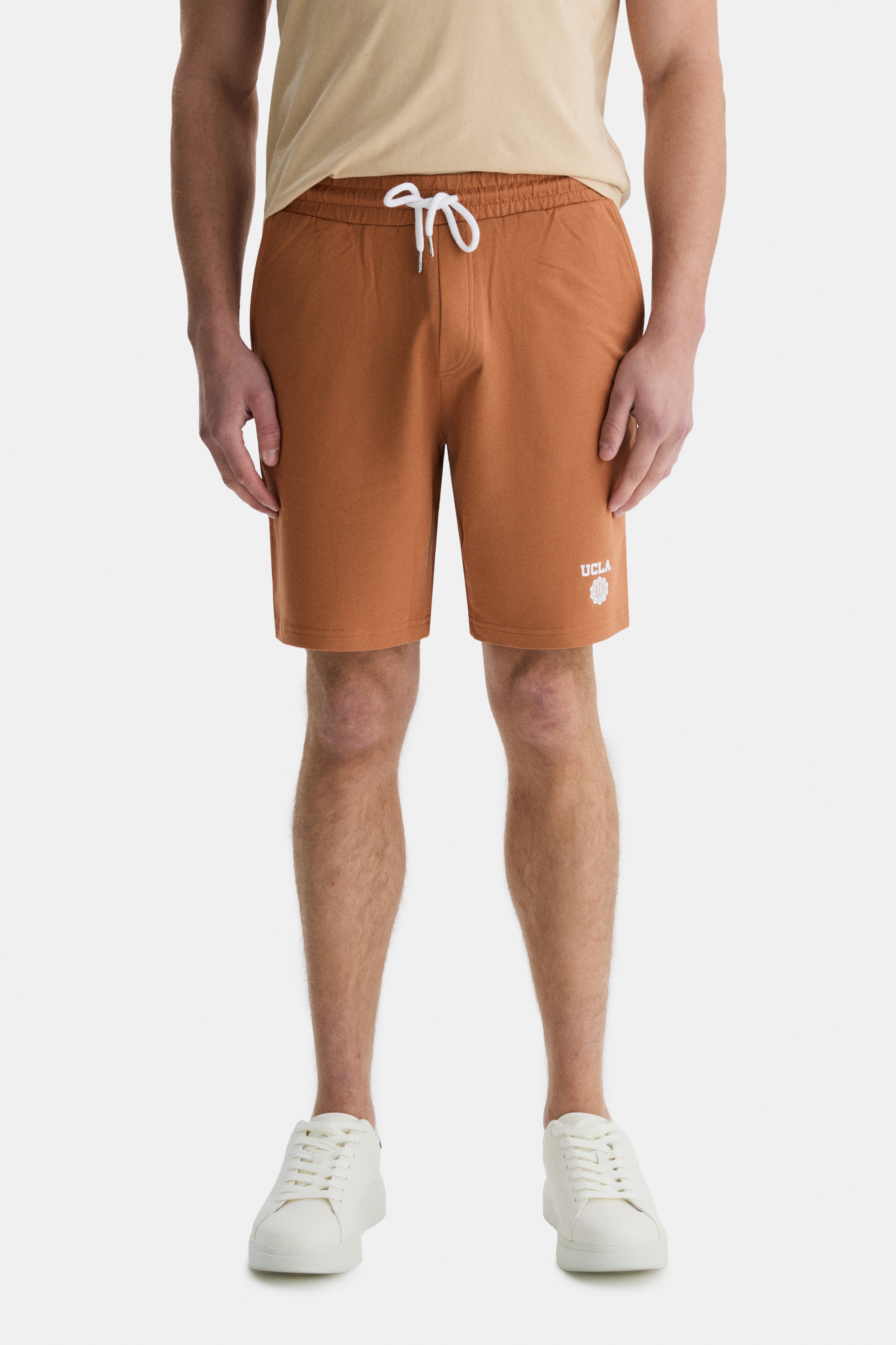 UCLA Pantaloni scurti cu snur si banda elastica in talie, buzunare laterale si imprimeu cu logo discret, Bej, FOWLER