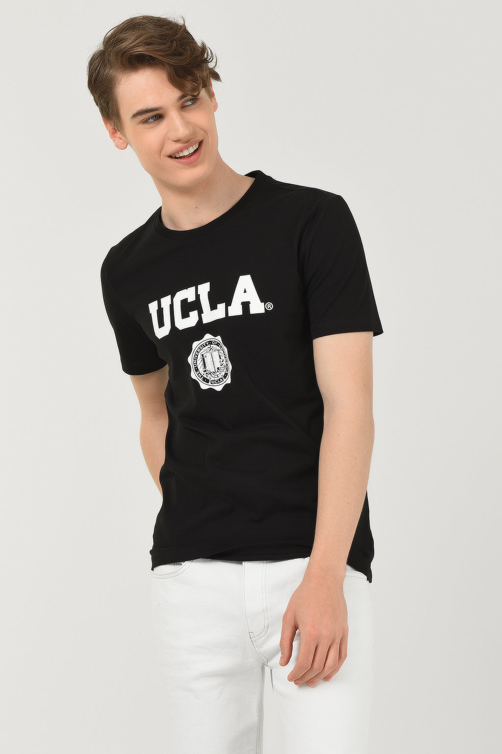 UCLA Tricou cu decolteu la baza gatului, imprimeu cu logo, regular fit, Negru, GAYLEY