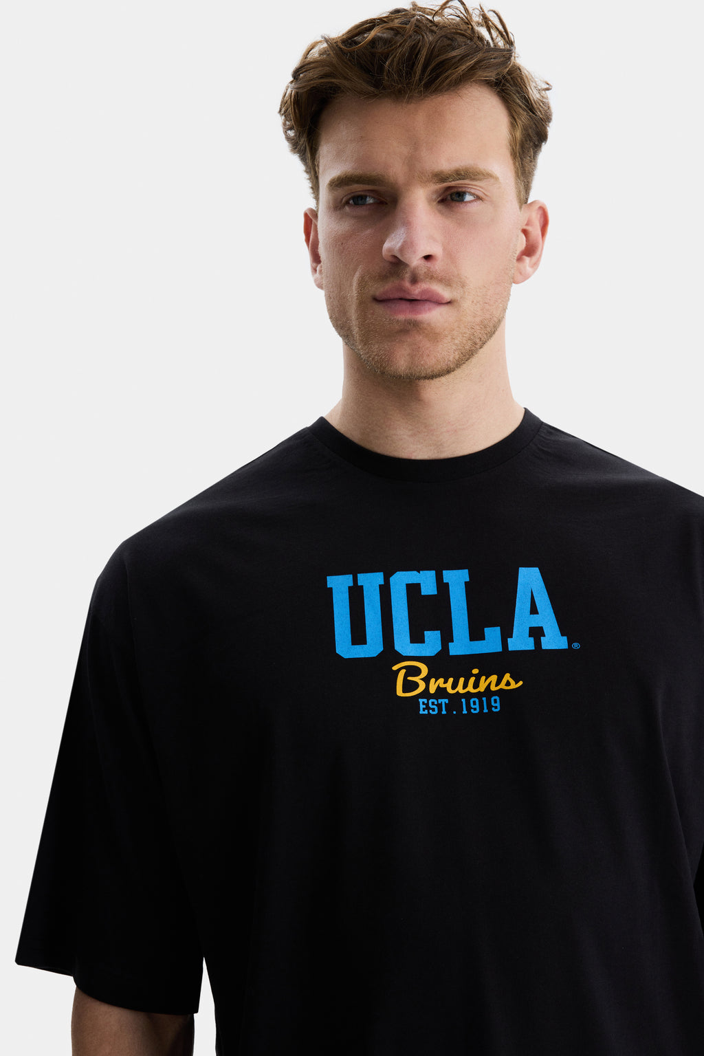 UCLA Tricou cu decolteu la baza gatului, imprimeu cu logo, regular fit, Negru, HUNTER