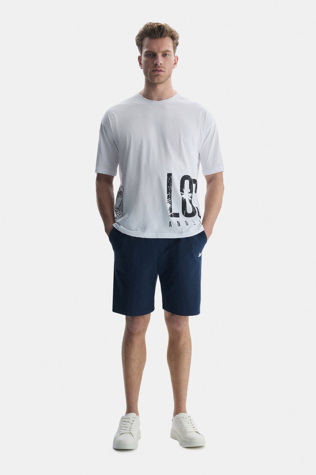 UCLA Tricou cu decolteu la baza gatului, imprimeu cu logo, regular fit, Alb, IGNISO