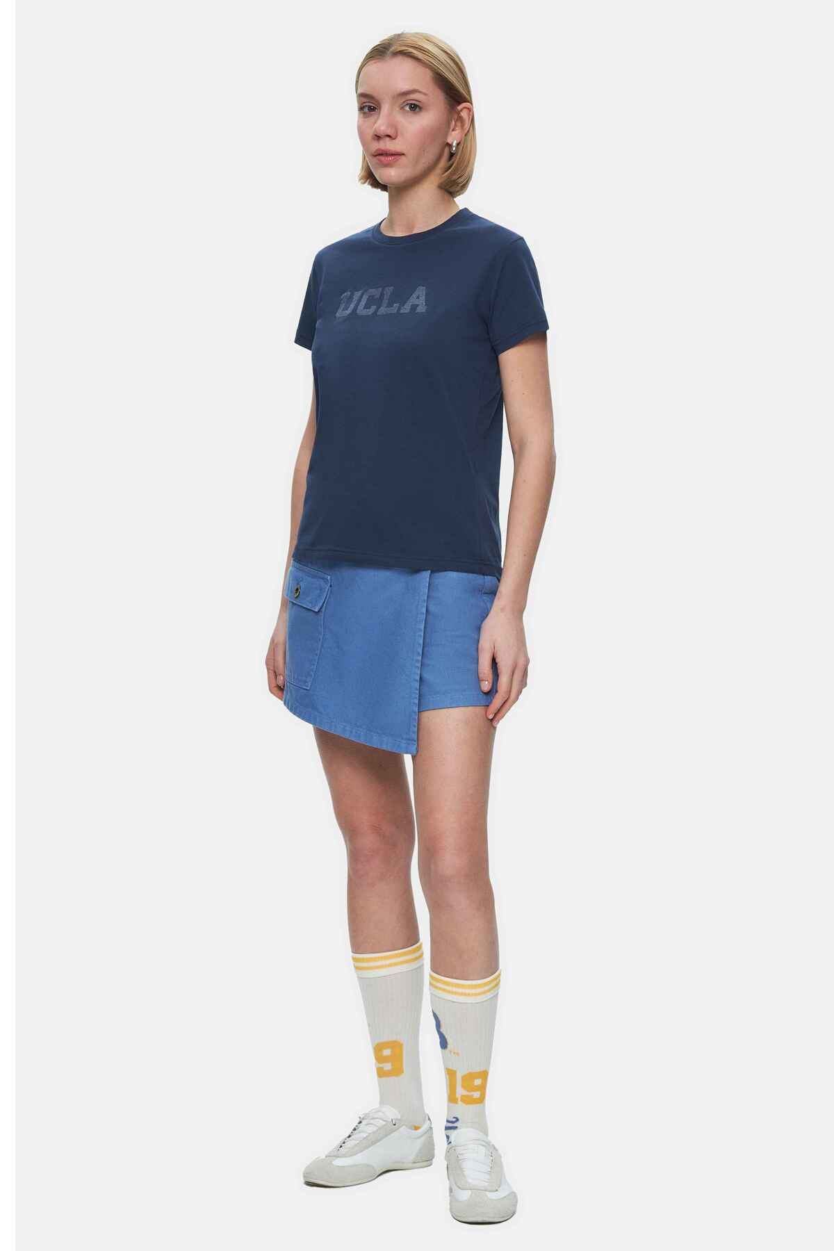 UCLA Tricou cu decolteu la baza gatului, imprimeu cu logo, regular fit, Bleumarin, ISOLDE