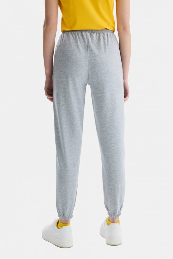 UCLA Pantaloni de trening cu elastic si snur in talie, manseta elastica si logo discret, Gri, JEZEBEL