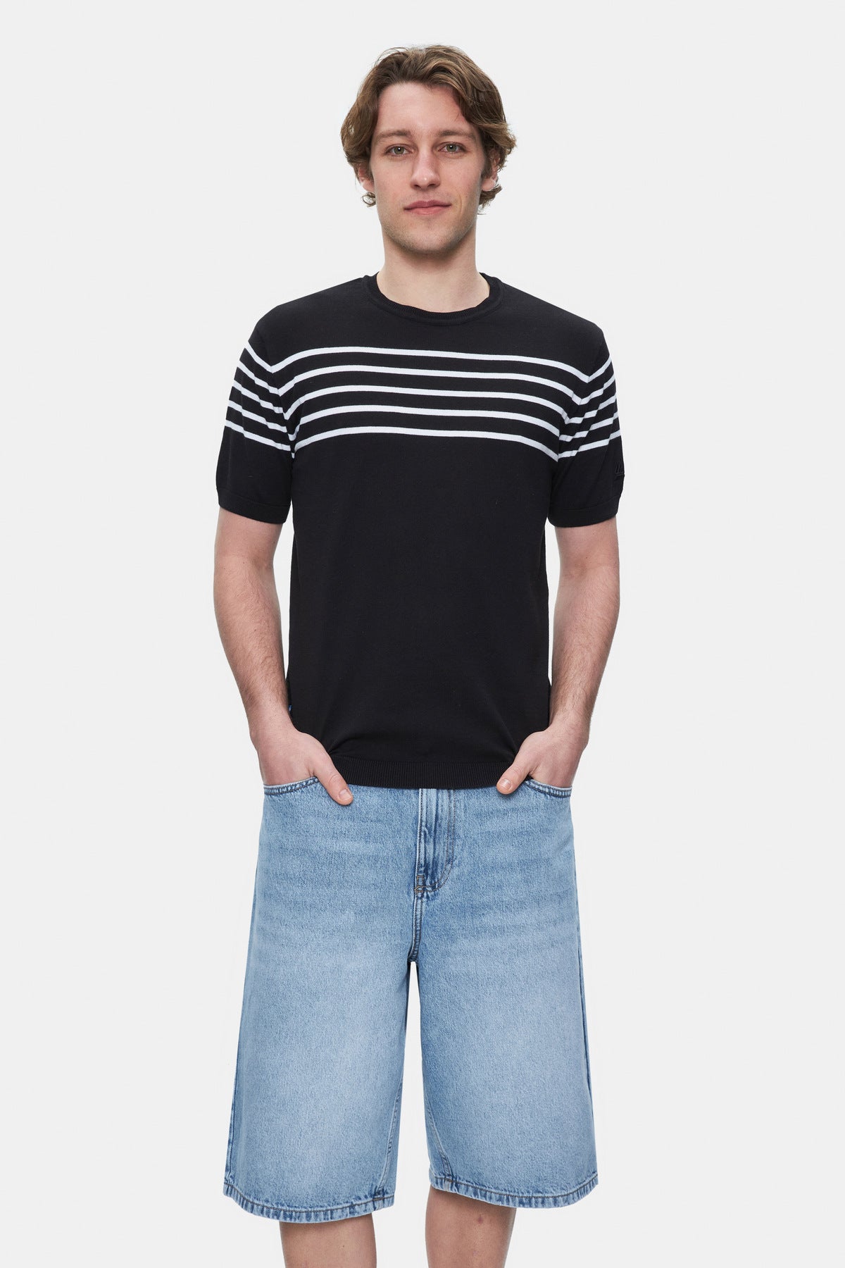 UCLA Tricou cu decolteu la baza gatului, imprimeu cu logo, regular fit, Negru, KENDRICK