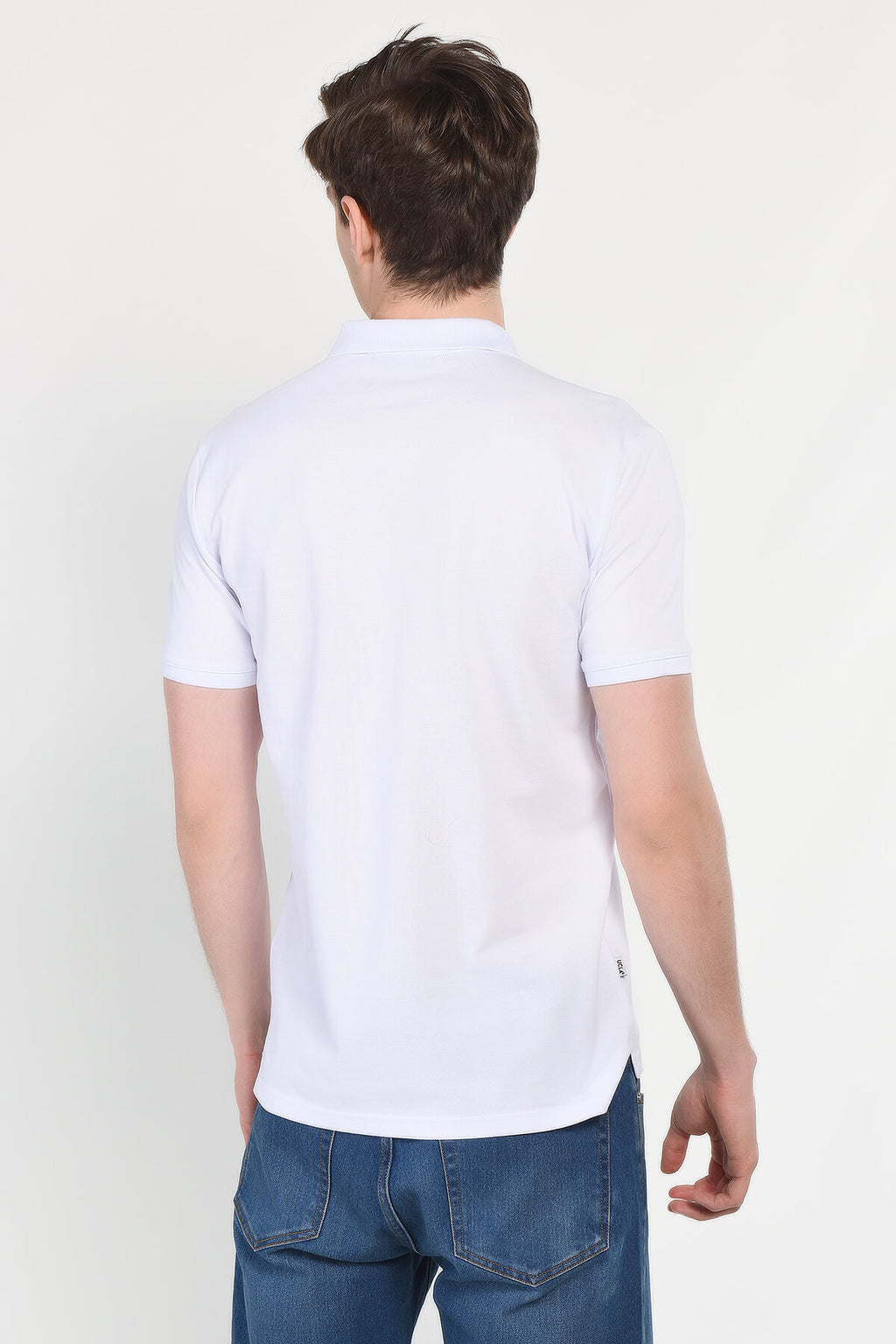 UCLA Tricou cu guler si nasturi, regular fit, logo brodat discret, Alb, LAKES