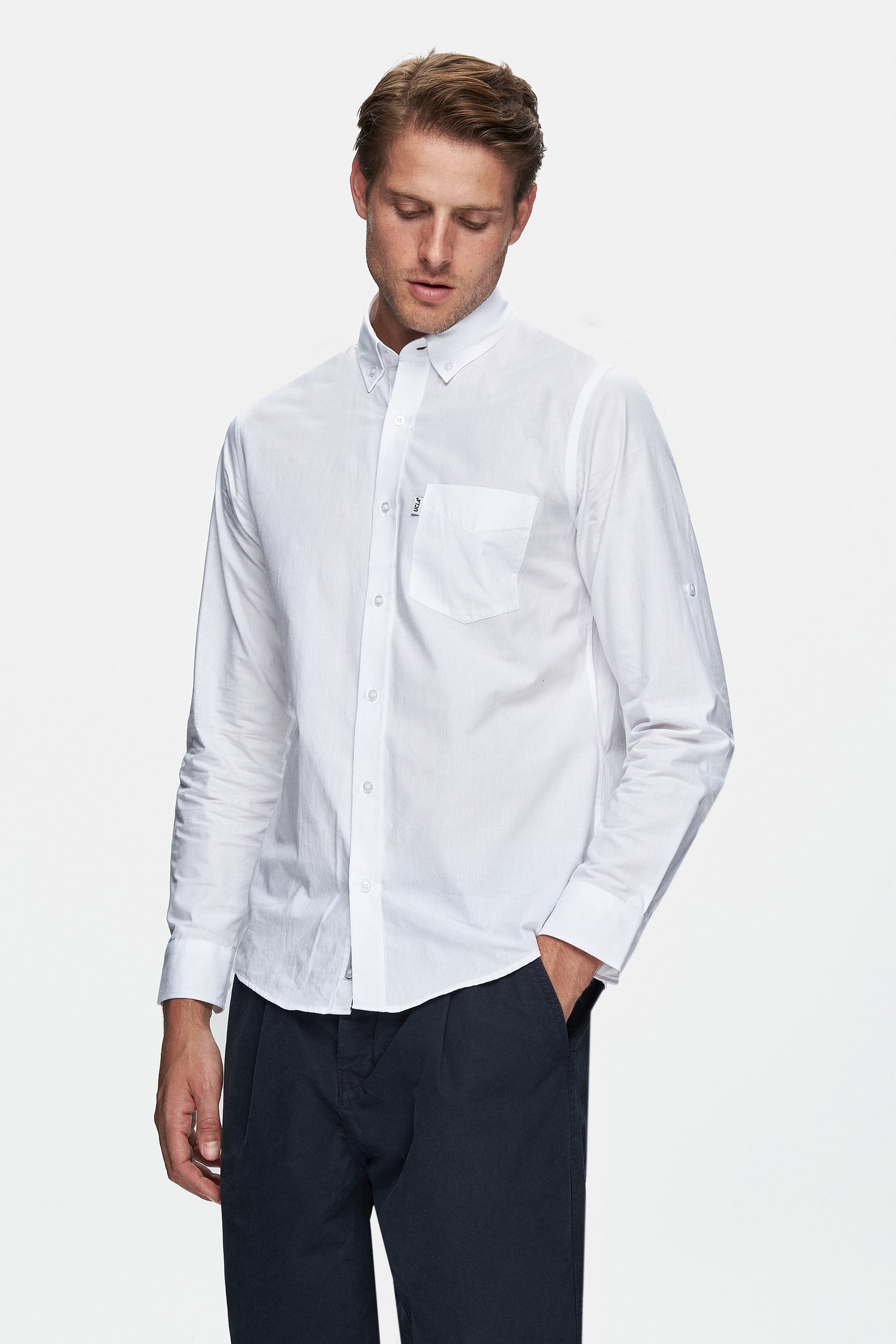 UCLA Camsa cu nasturi si guler, material lejer, regular fit Alb, LEVILLE