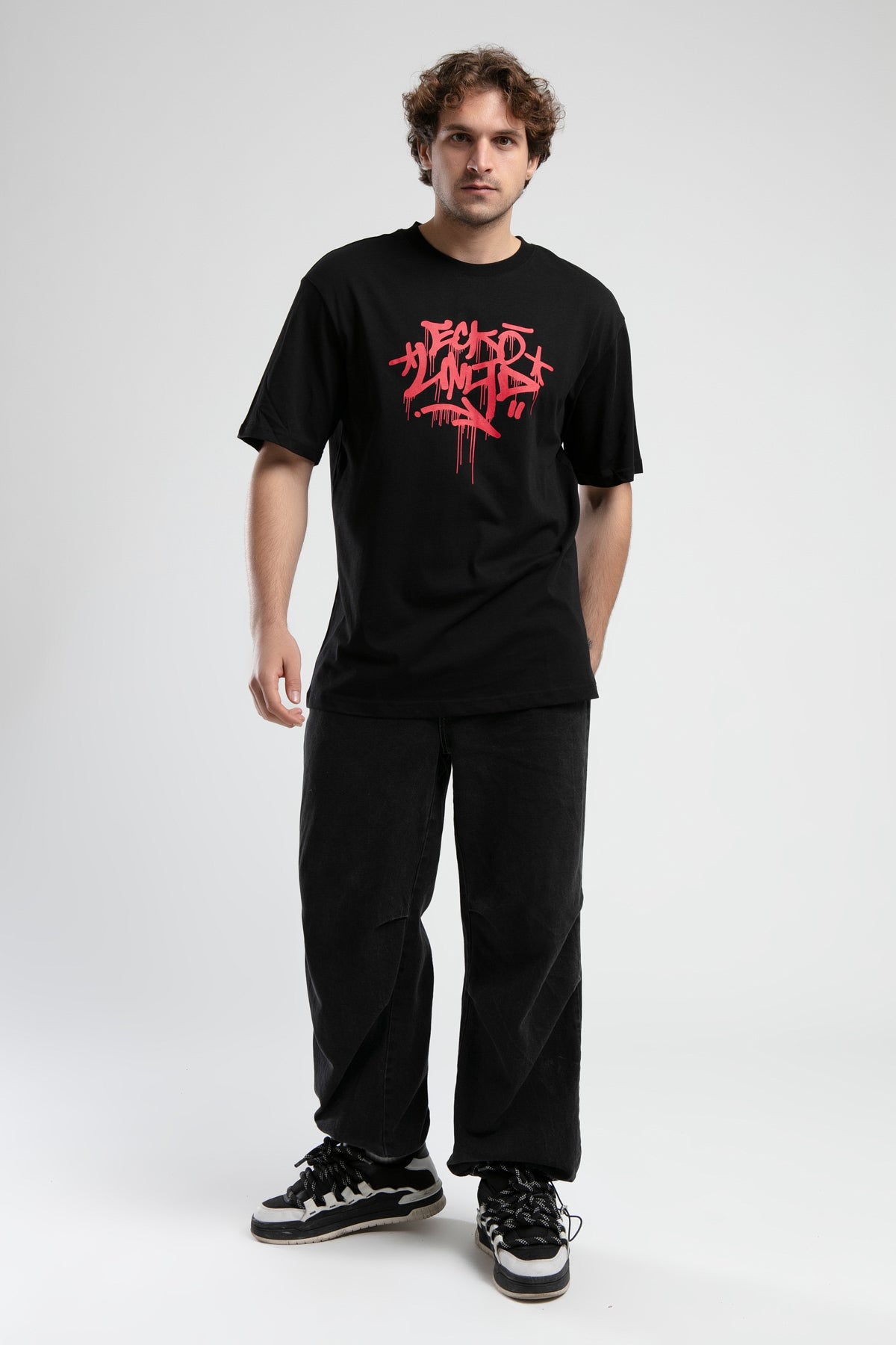 Ecko Unltd. Tricou cu decolteu la baza gatului, imprimeu cu logo, Negru, OCULUS
