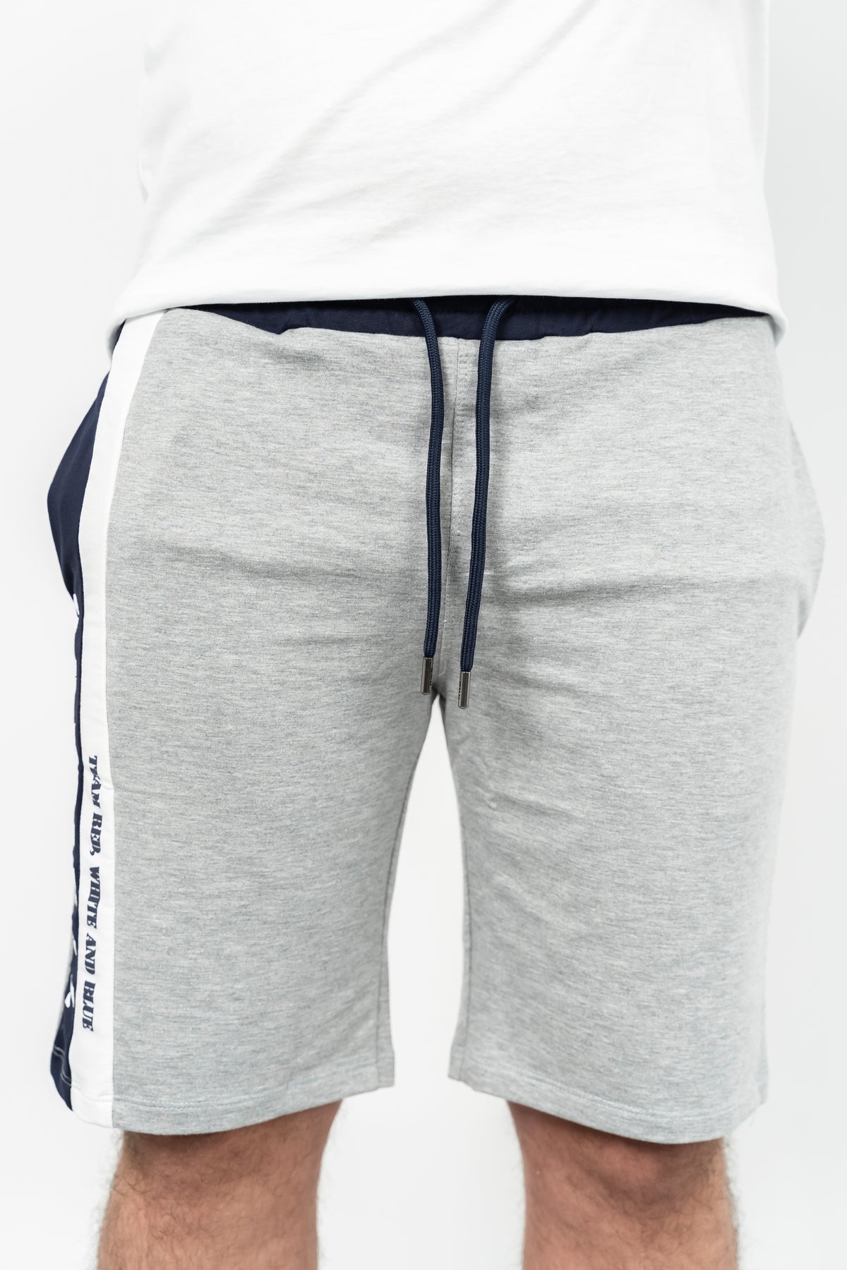 RWB, Pantaloni scurti cu snur si elastic in talie, buzunare laterale, regular fit, ROZRA, Gri