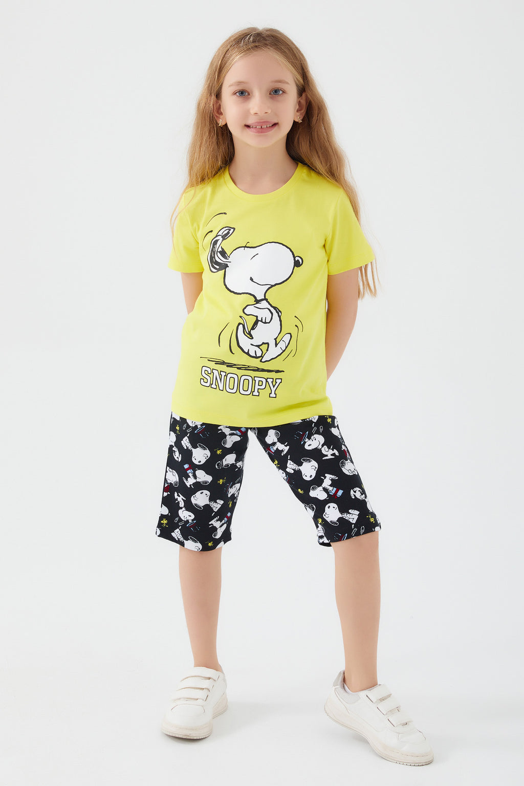 Set doua piese cu tricou si pantaloni, bumbac, decolteu la baza gatului si talie elastica, Galben