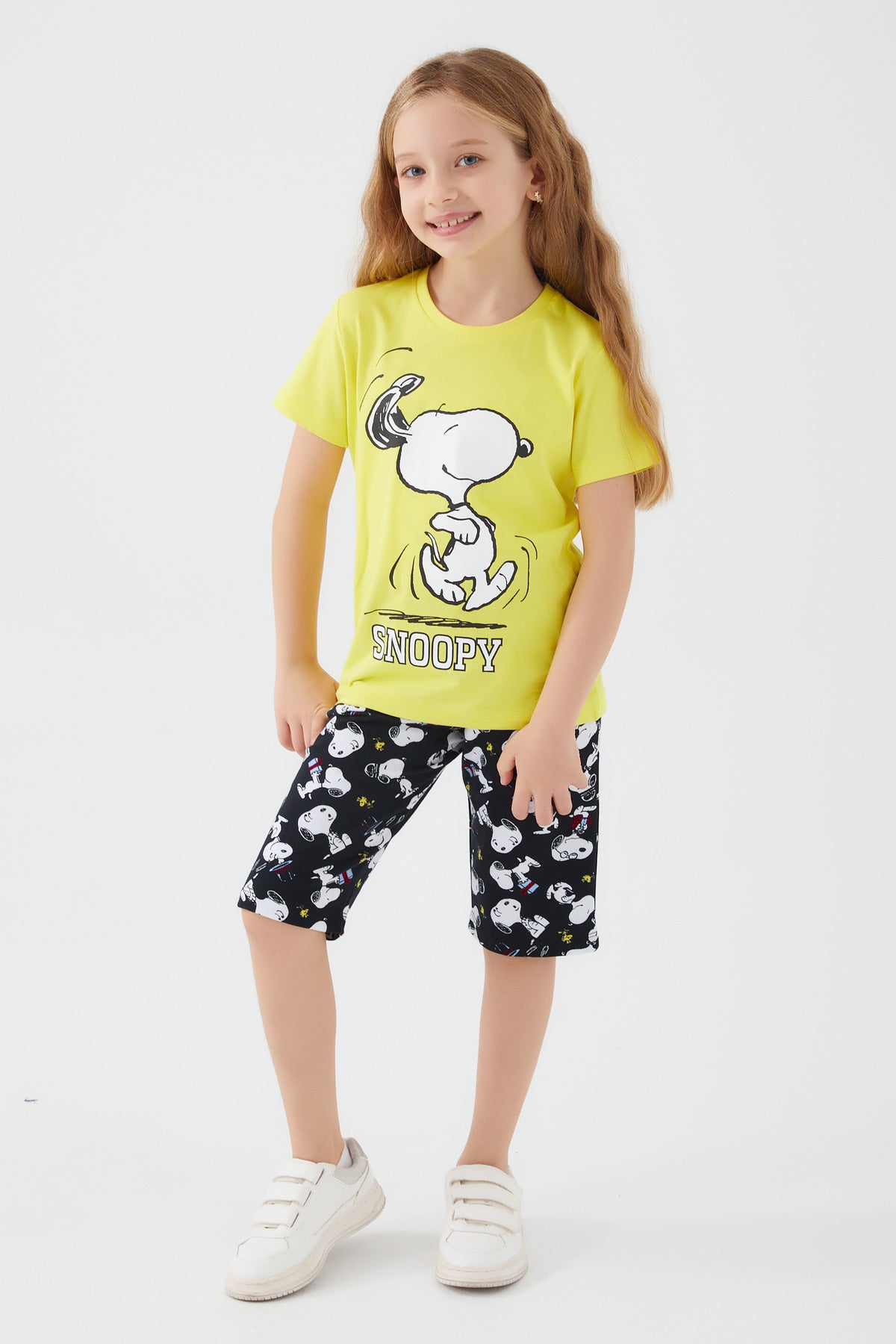 Set doua piese cu tricou si pantaloni, bumbac, decolteu la baza gatului si talie elastica, Galben