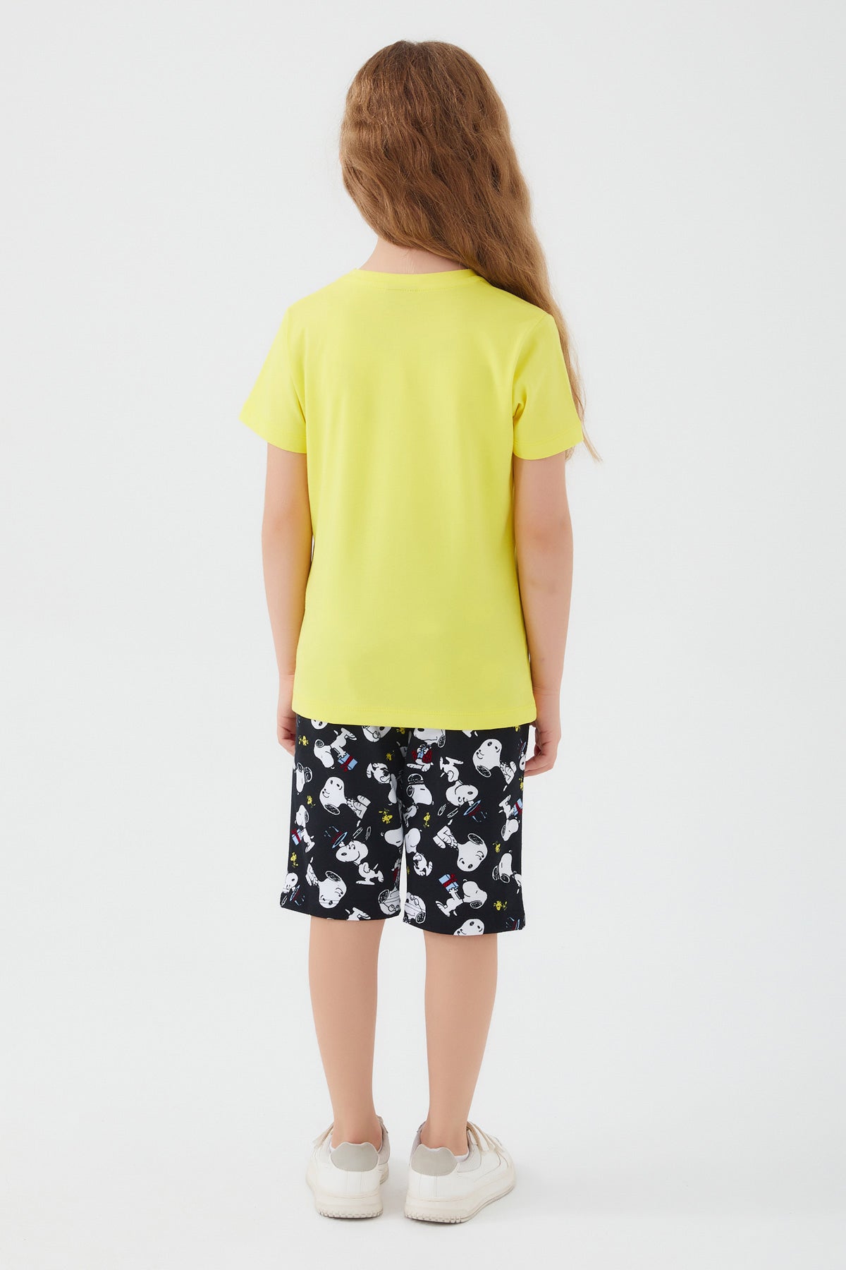 Set doua piese cu tricou si pantaloni, bumbac, decolteu la baza gatului si talie elastica, Galben
