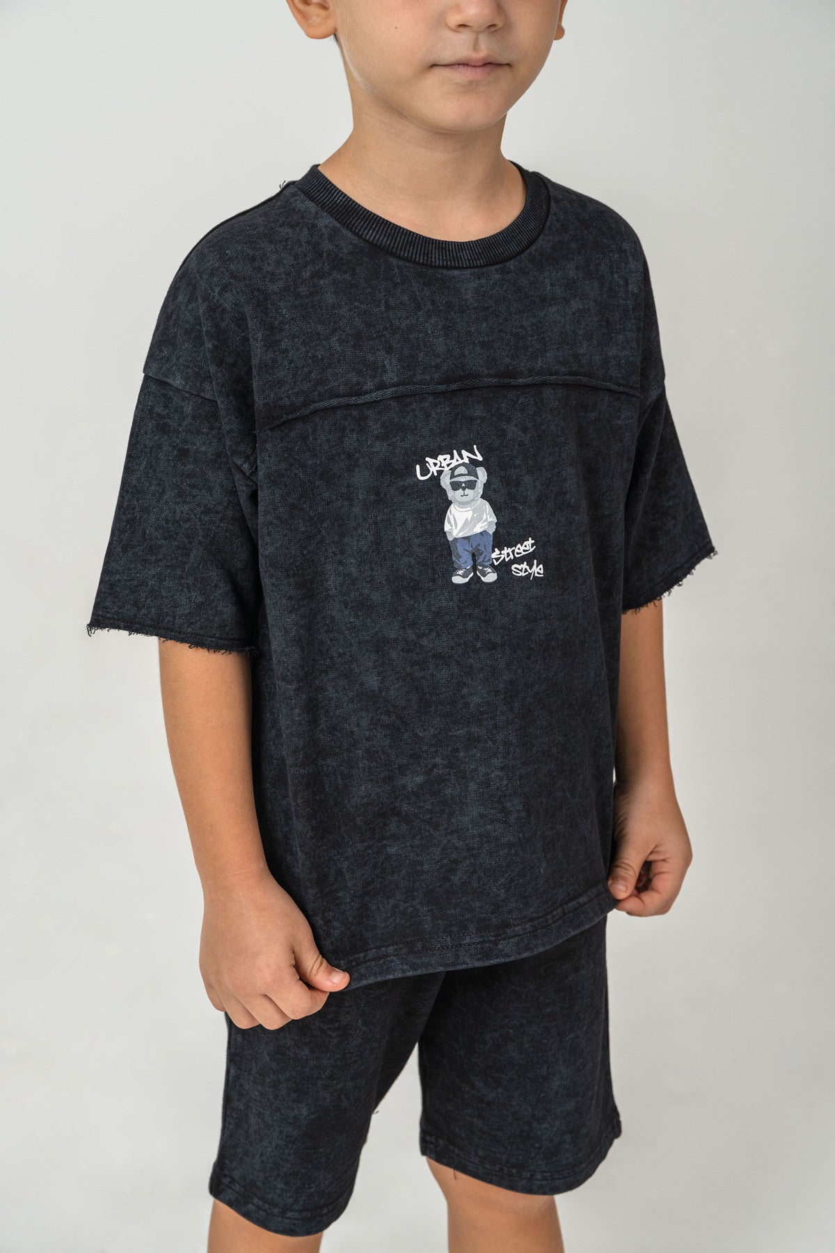 Set doua piese cu tricou si pantaloni scurti, pentru baieti
