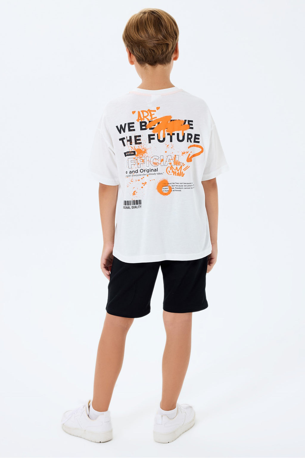 Set doua piese cu tricou si pantaloni scurti, pentru baieti