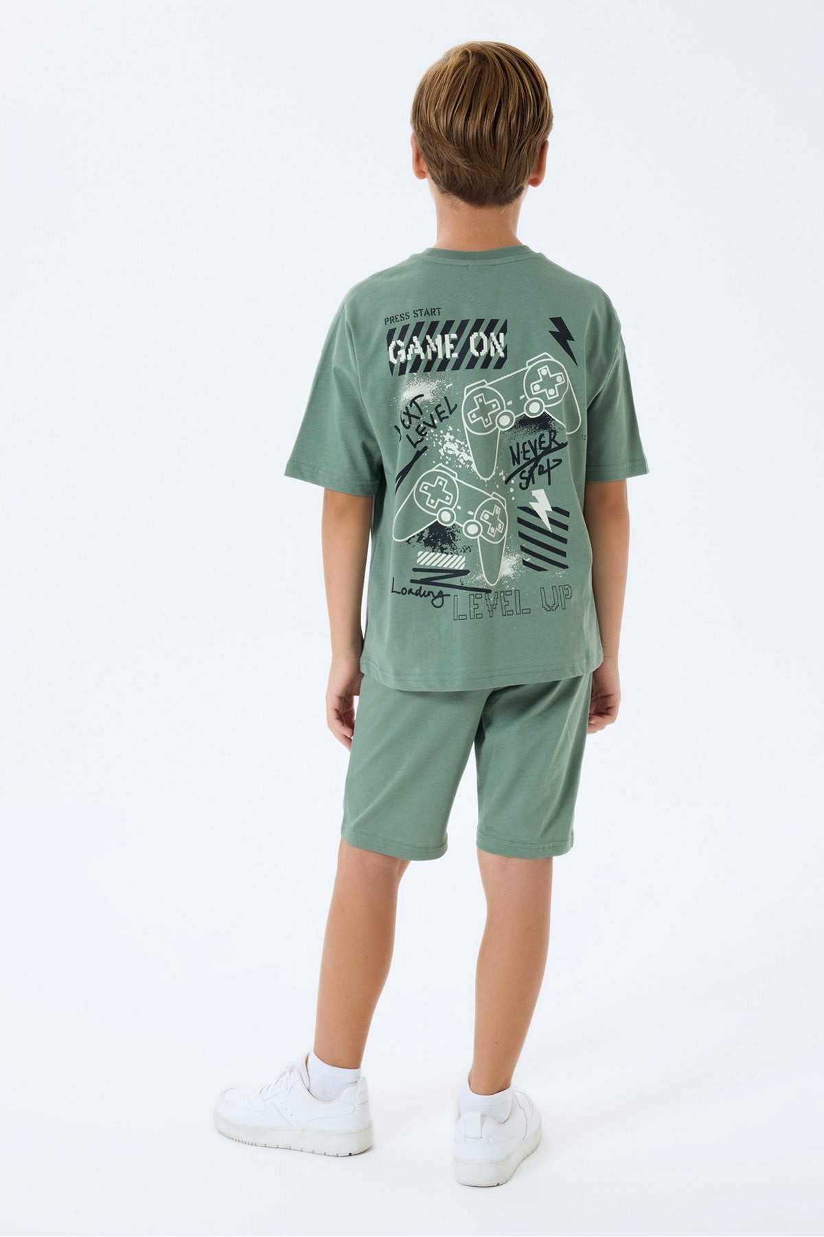 Set doua piese cu tricou si pantaloni scurti, pentru baieti