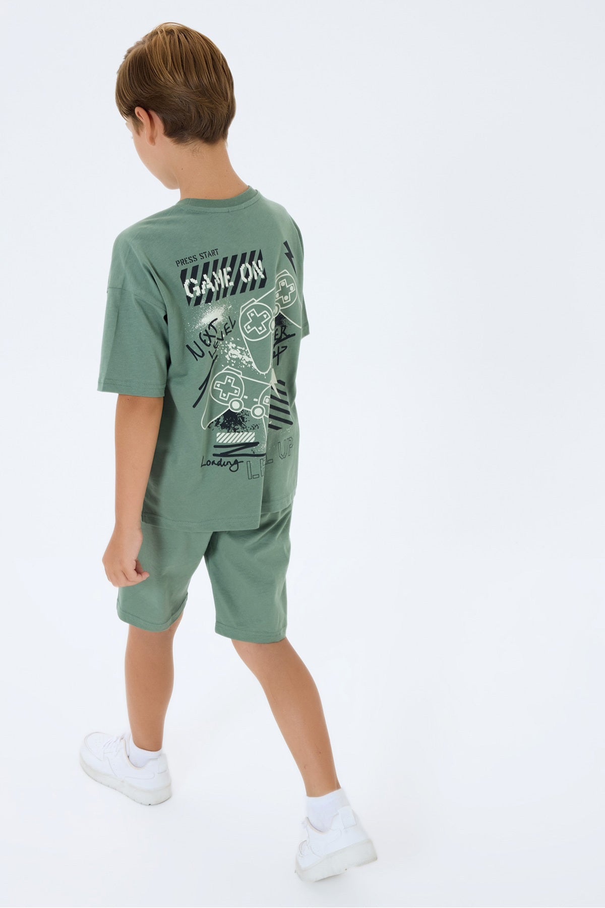 Set doua piese cu tricou si pantaloni scurti, pentru baieti