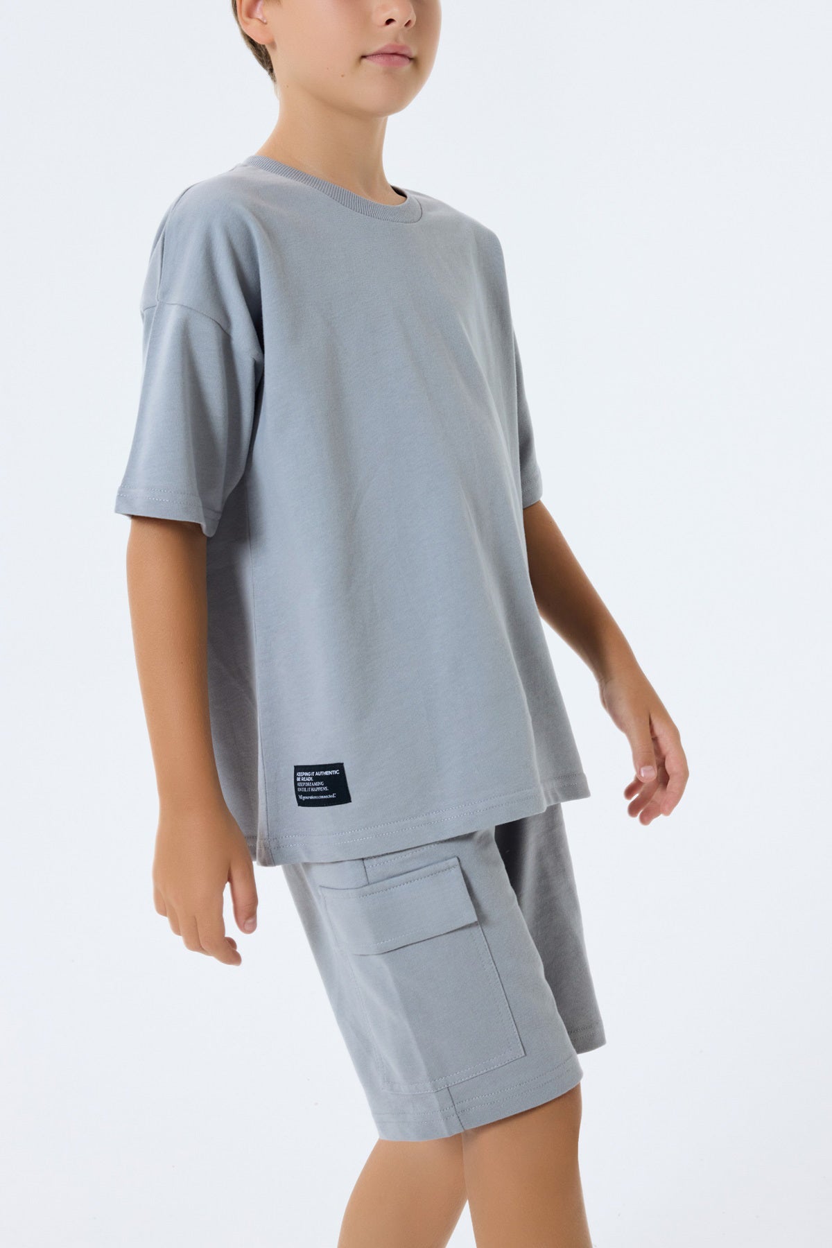 Set doua piese cu tricou si pantaloni scurti, pentru baieti