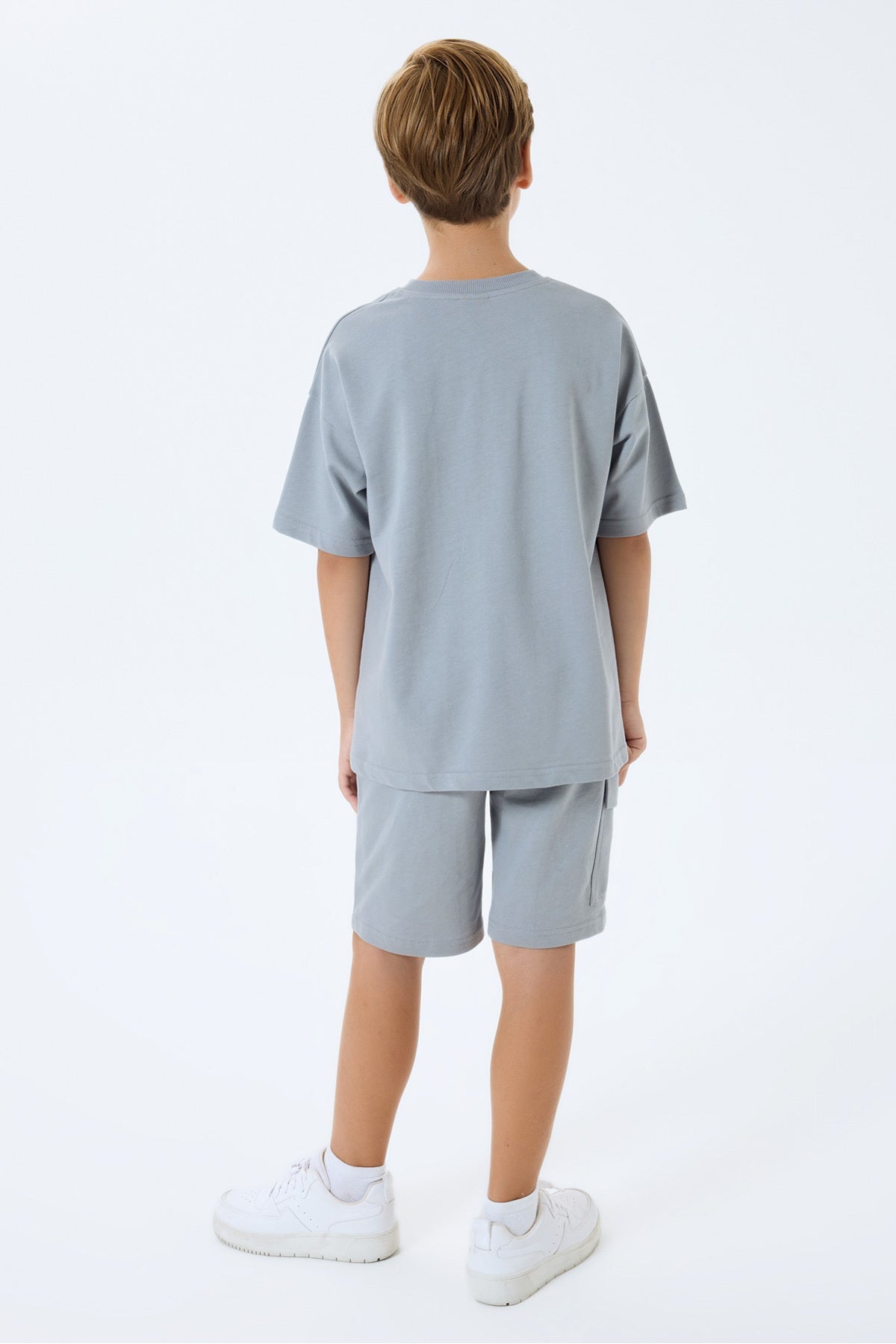 Set doua piese cu tricou si pantaloni scurti, pentru baieti