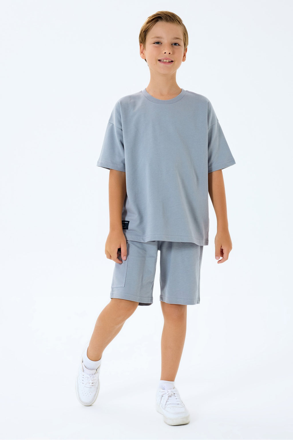 Set doua piese cu tricou si pantaloni scurti, pentru baieti