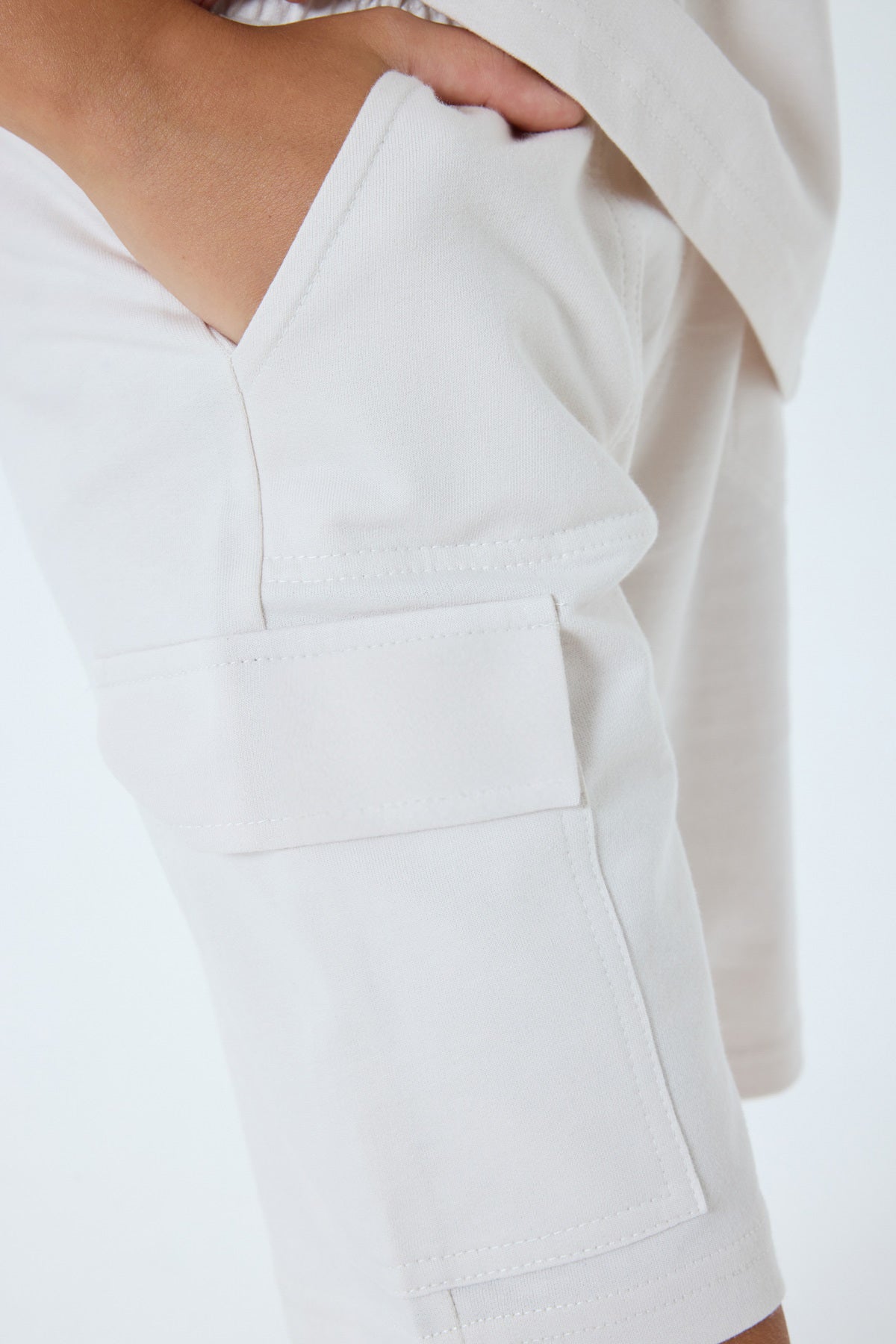 Set doua piese cu tricou si pantaloni scurti, pentru baieti