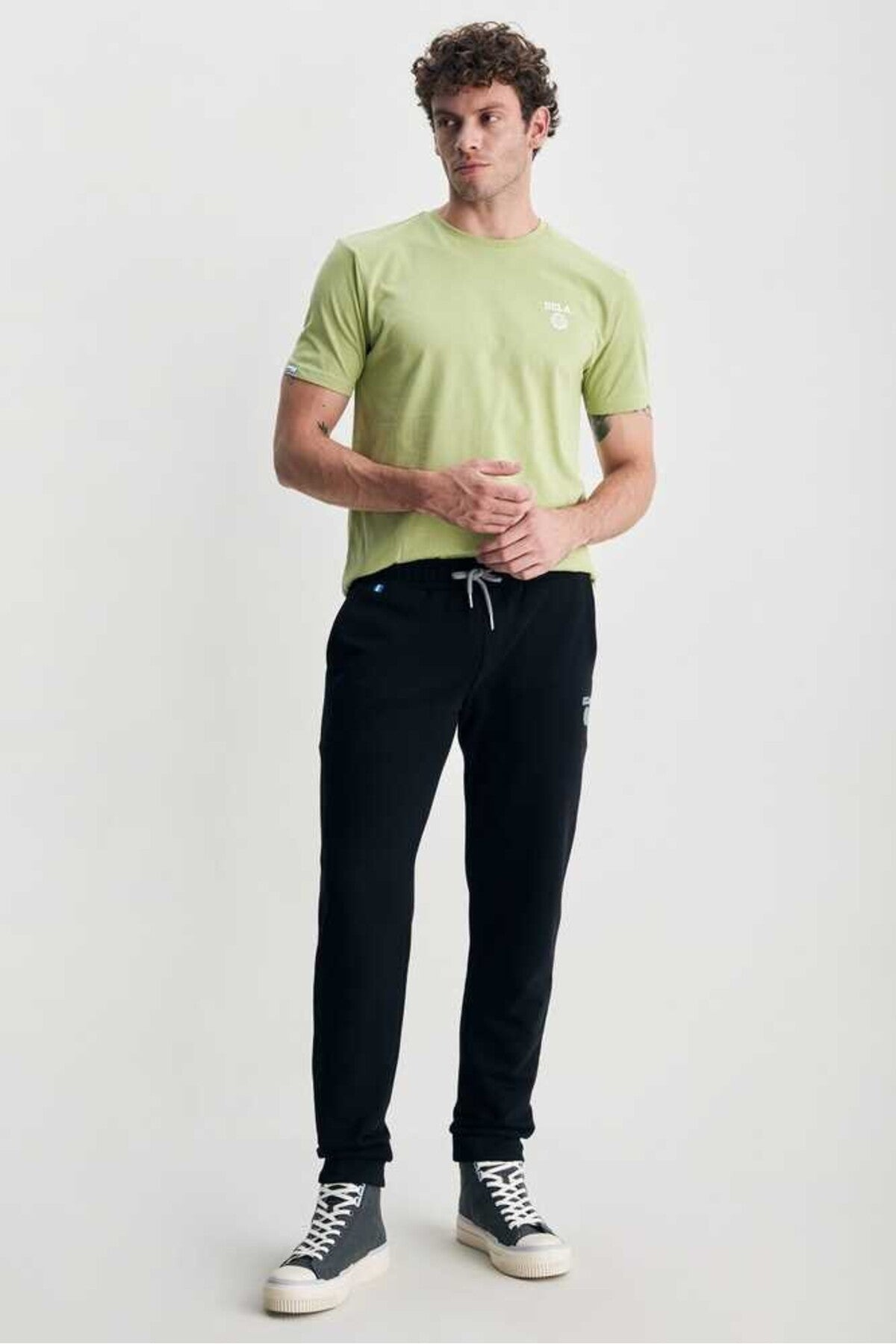 UCLA Pantaloni de trening cu elastic si snur in talie, buzunare laterale