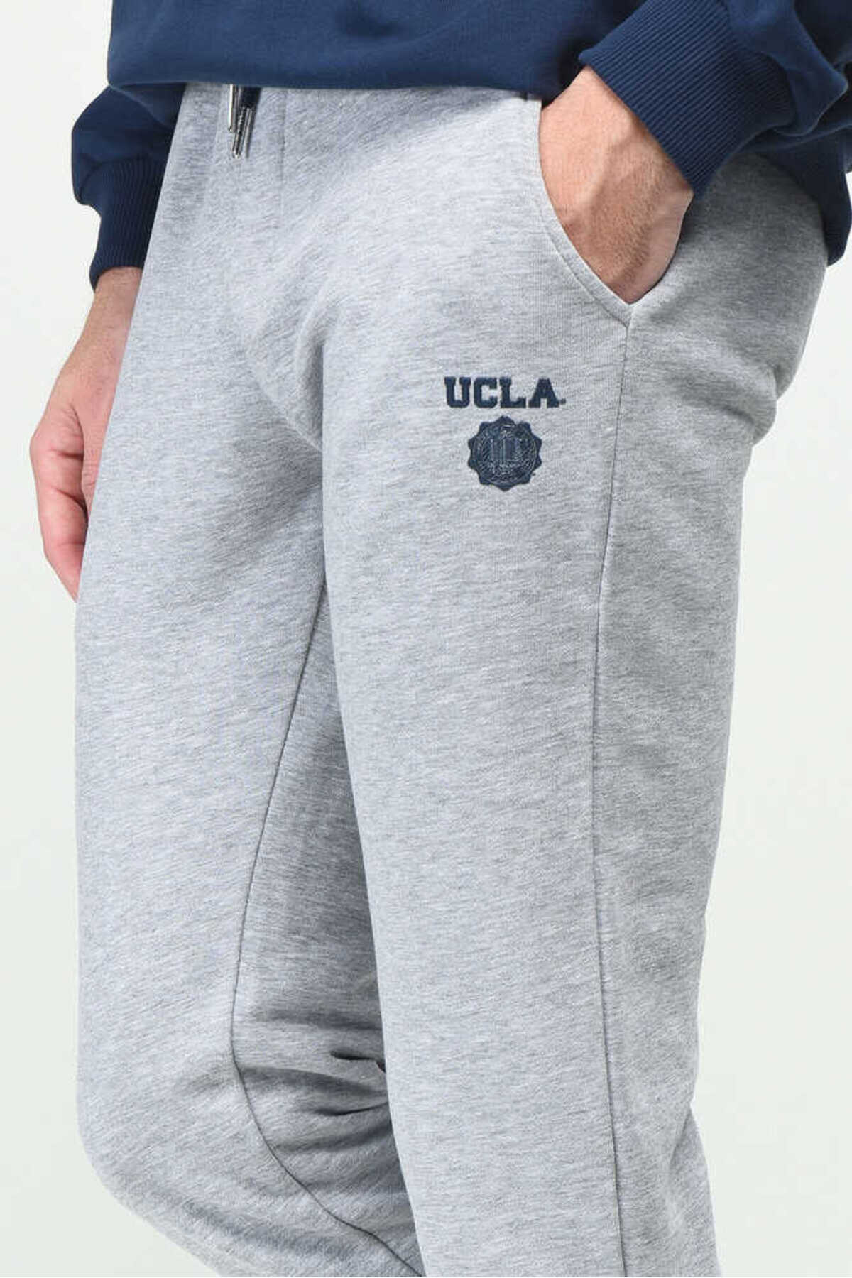 UCLA Pantaloni de trening cu elastic si snur in talie, buzunare laterale