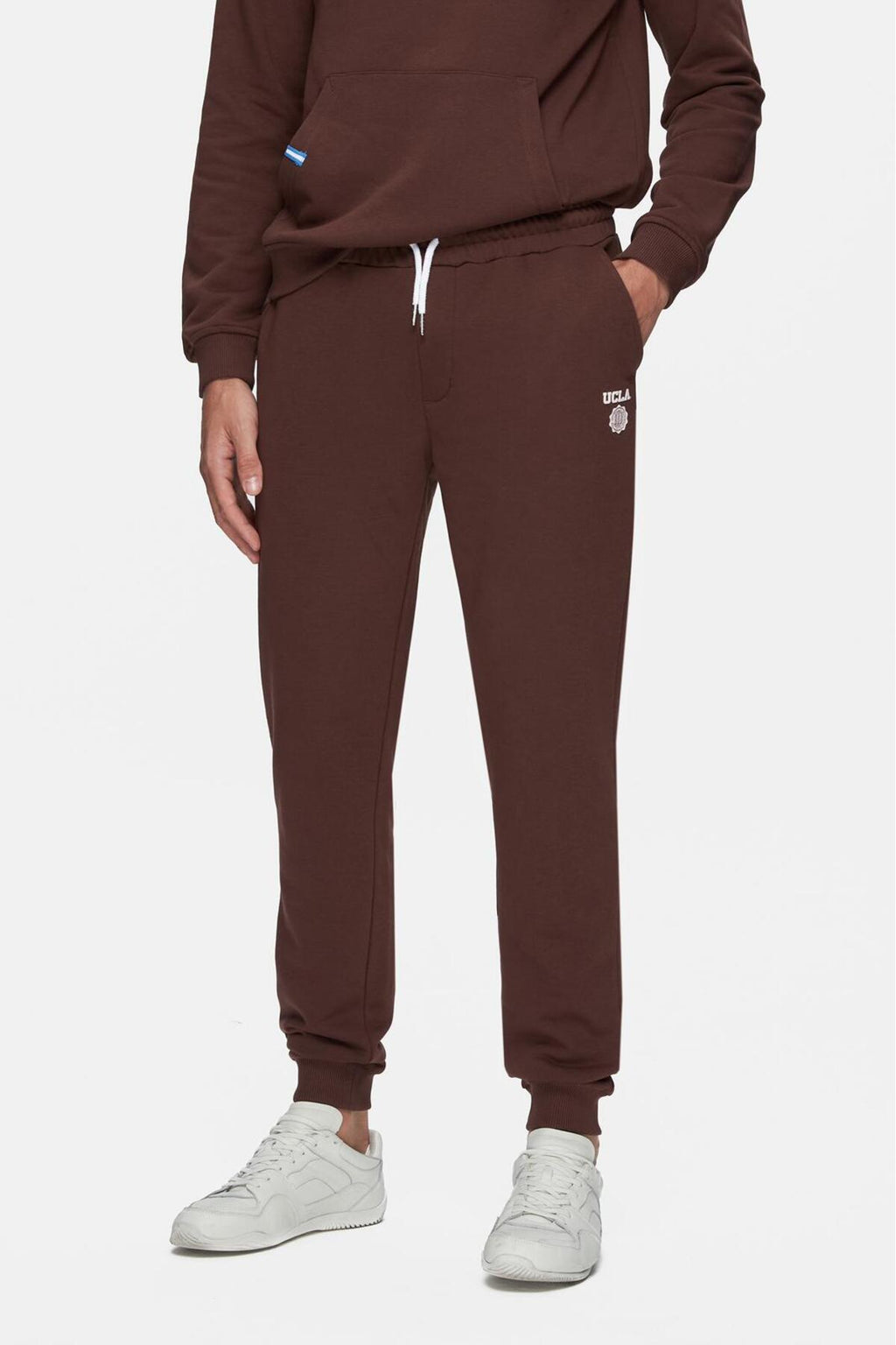 UCLA Pantaloni de trening cu elastic si snur in talie, buzunare laterale