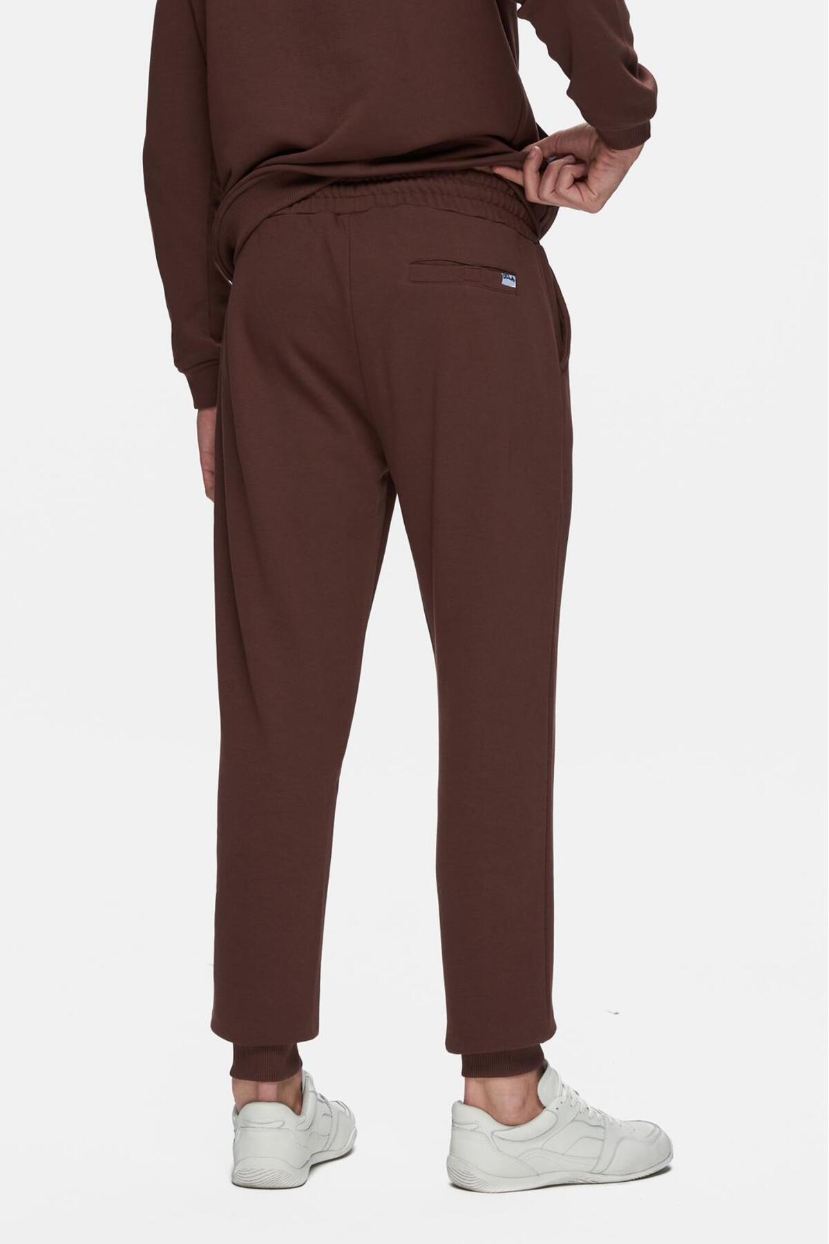 UCLA Pantaloni de trening cu elastic si snur in talie, buzunare laterale