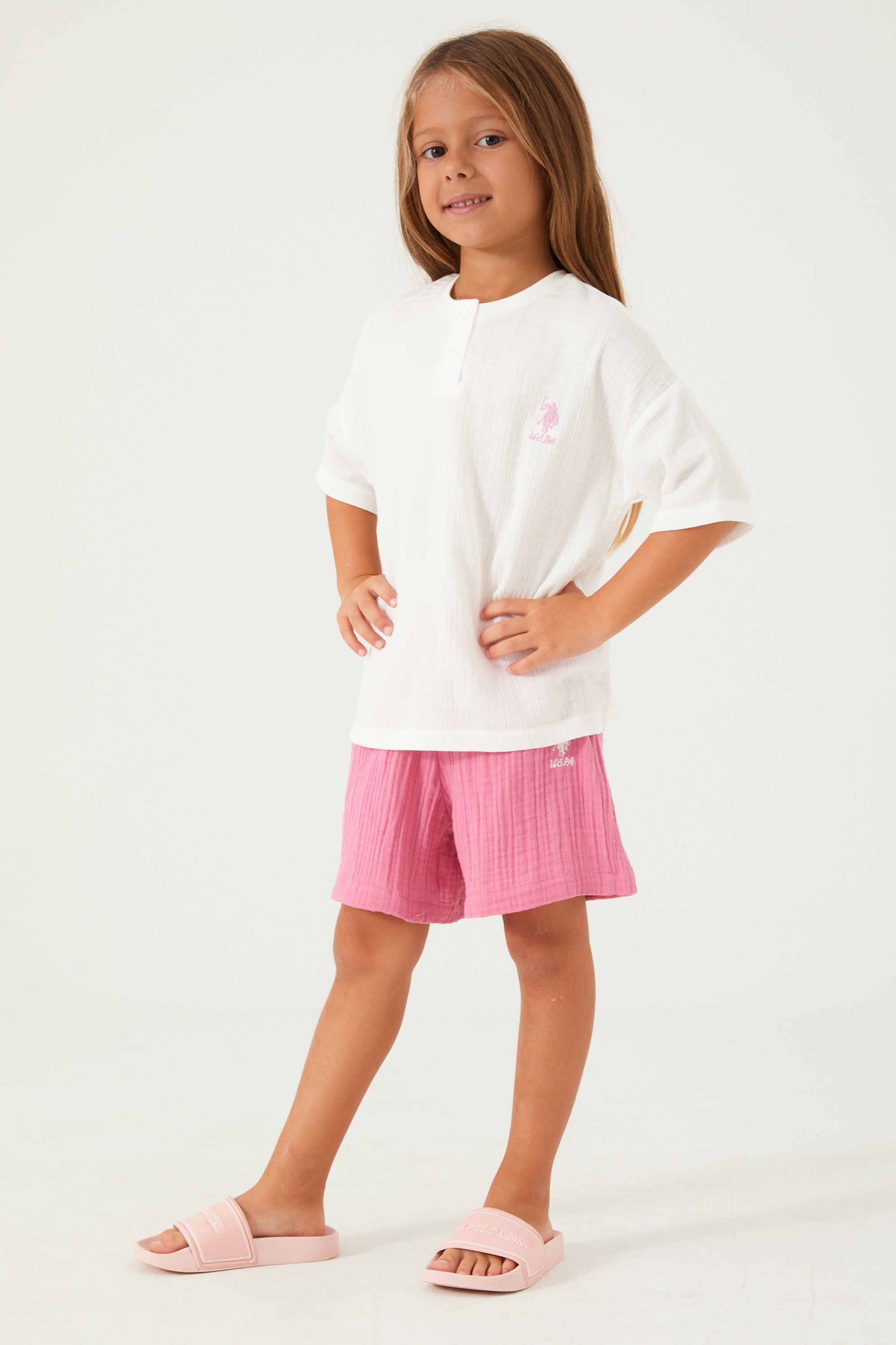 U.S. Polo Assn., Set de tricou cu maneci cazute si pantaloni scurti - 2 piese, Alb, Lila, 116-122 CM