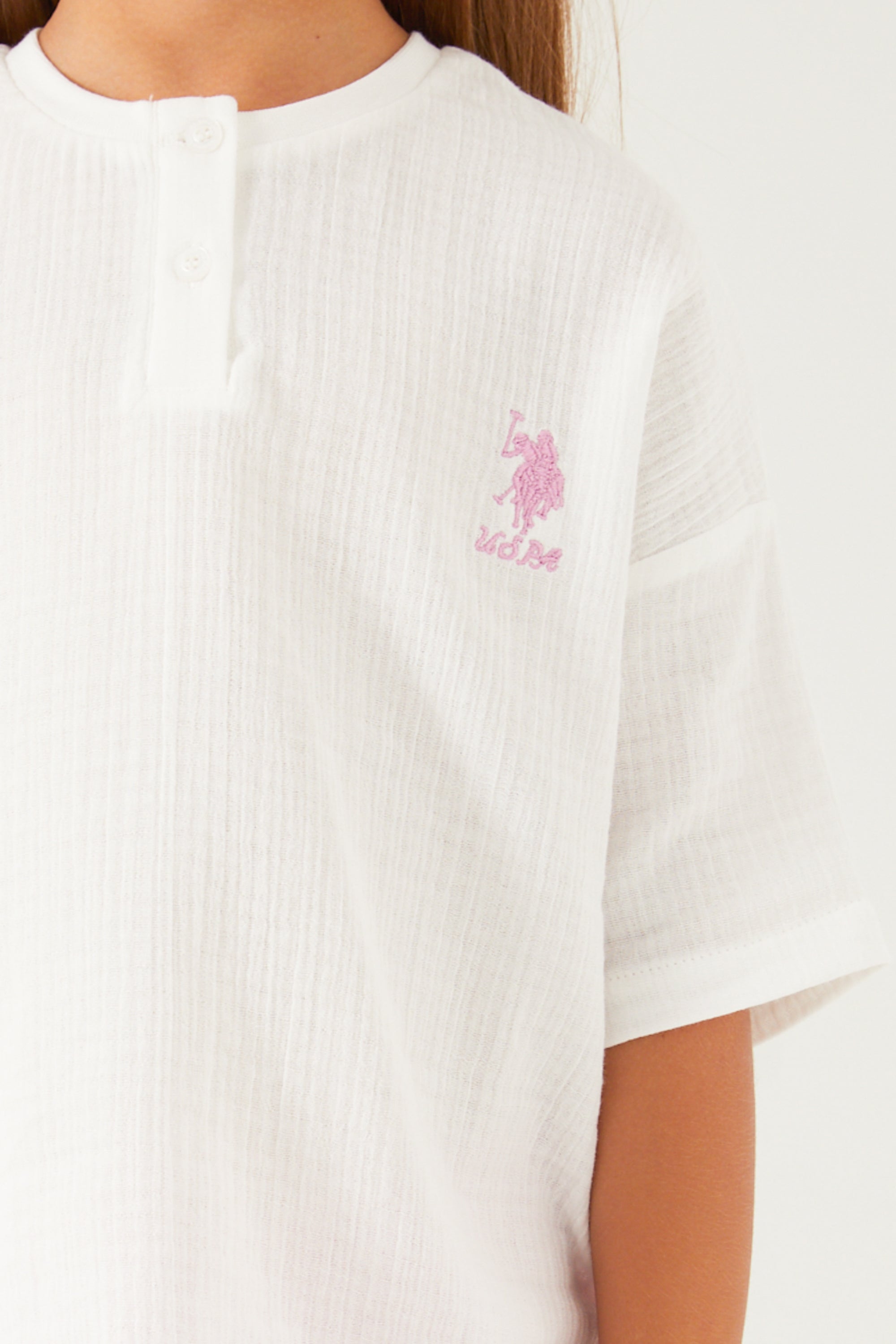 U.S. Polo Assn., Set de tricou cu maneci cazute si pantaloni scurti - 2 piese, Alb, Lila, 116-122 CM