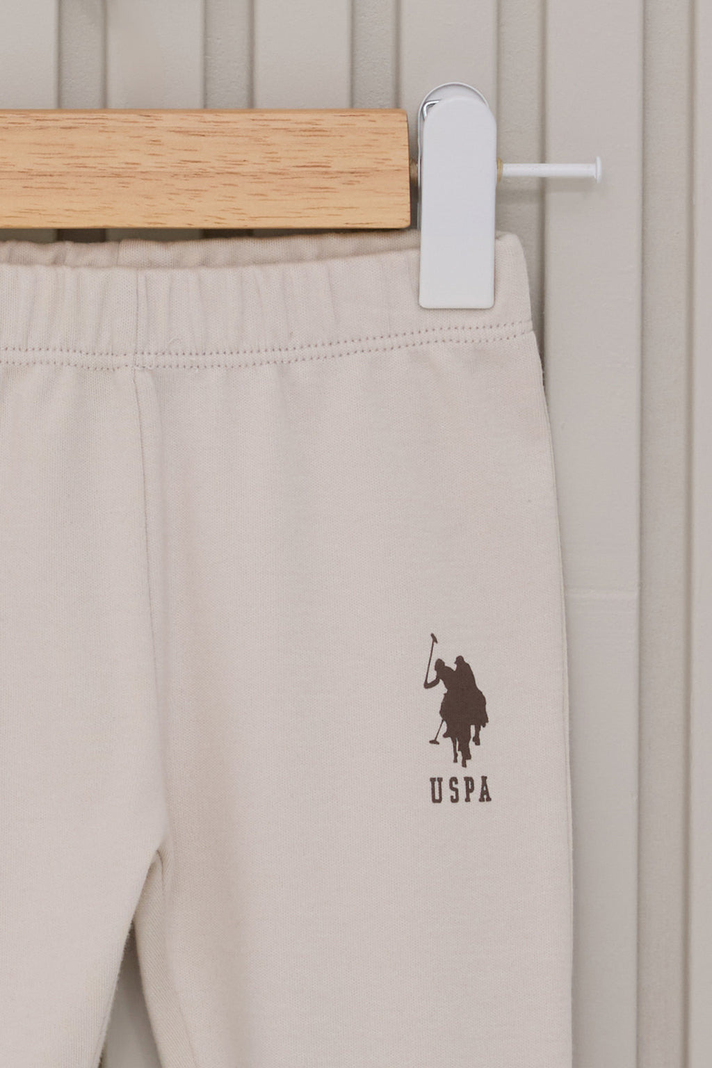 U.S. Polo Assn. Set trei piese cu caciula, pantaloni si bluza, Alb