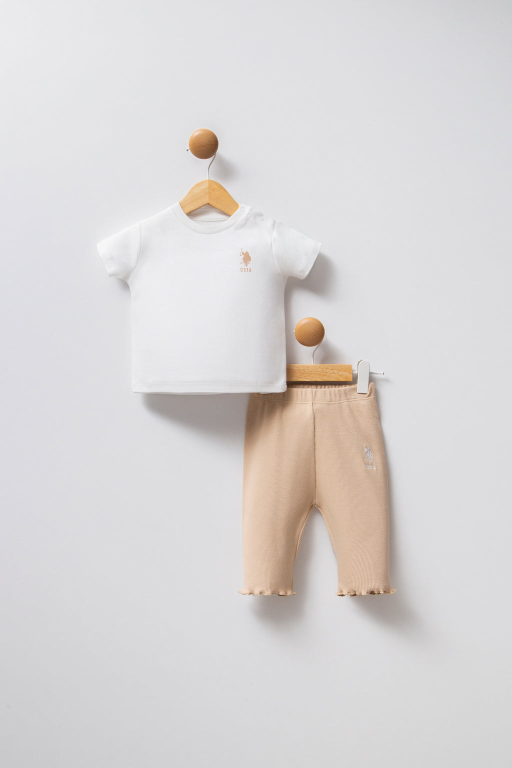U.S. Polo Assn. Set trei piese cu bluza, hanorac si pantaloni, Alb