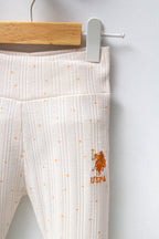 U.S. Polo Assn. Set patru piese cu caciula, pantaloni, body si salopeta, Alb