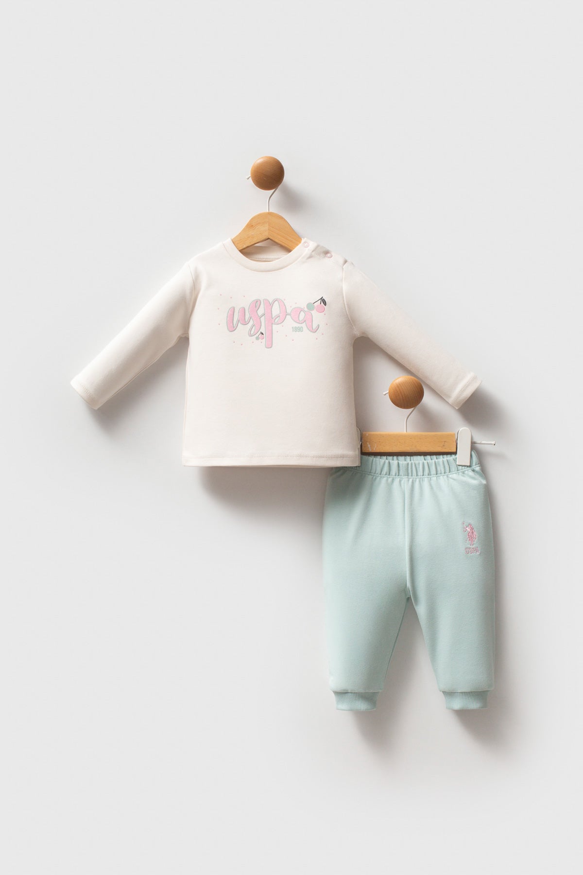 U.S. Polo Assn. Set trei piese cu hanorac, bluza si pantaloni, Alb