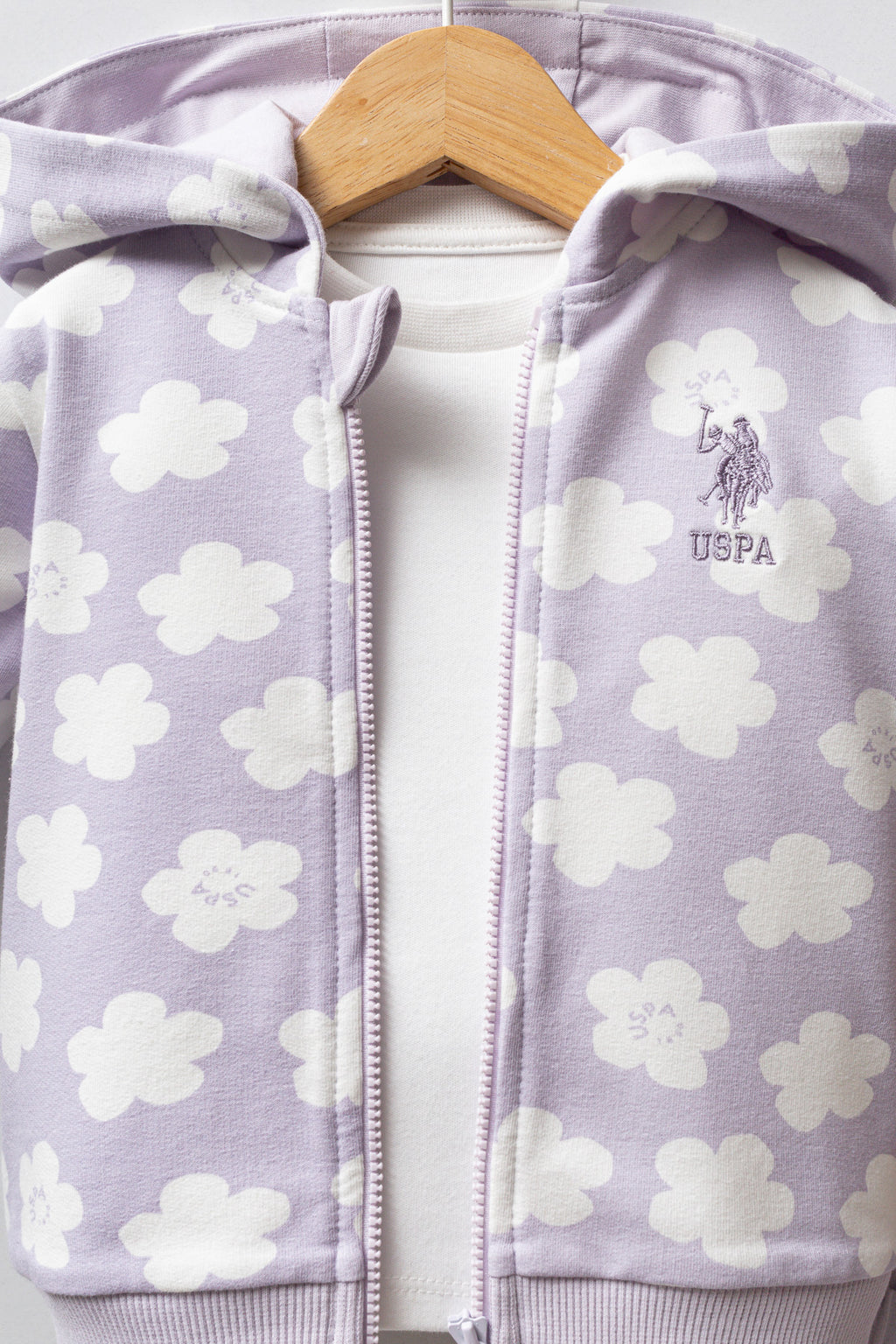 U.S. Polo Assn. Set trei piese cu hanorac, bluza si pantaloni, Alb