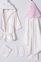 U.S. Polo Assn., Set de papuci de casa, halat de baie cu gluga si prosop - 4 Piese, Roz pastel, Alb murdar
