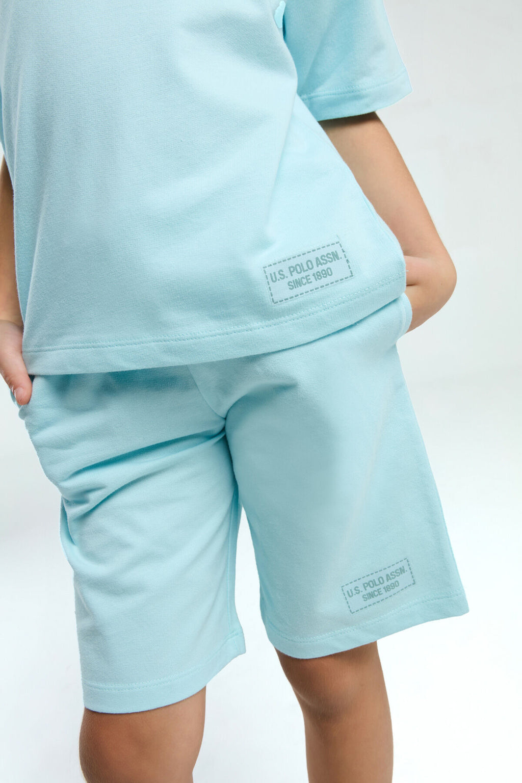 U.S. Polo Assn., Set de tricou de bumbac cu logo si pantaloni scurti - 2 piese, Albastru deschis, 116-122 CM