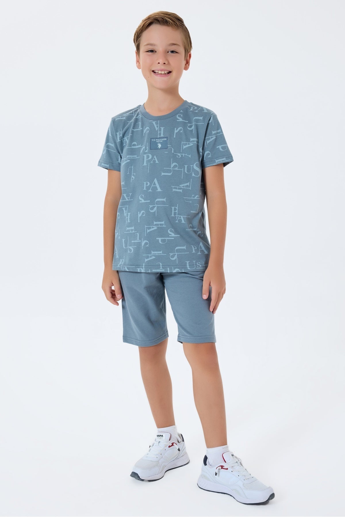 Set doua piese cu tricou si pantaloni scurti, pentru baieti, Gri