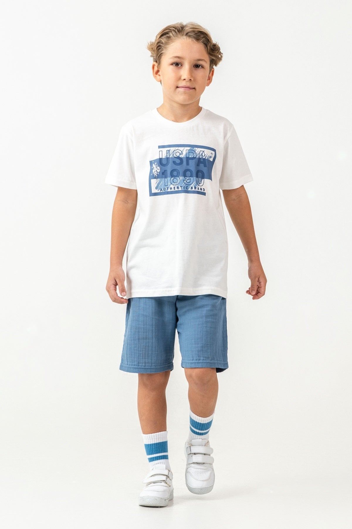 Set doua piese cu tricou si pantaloni scurti, pentru baieti