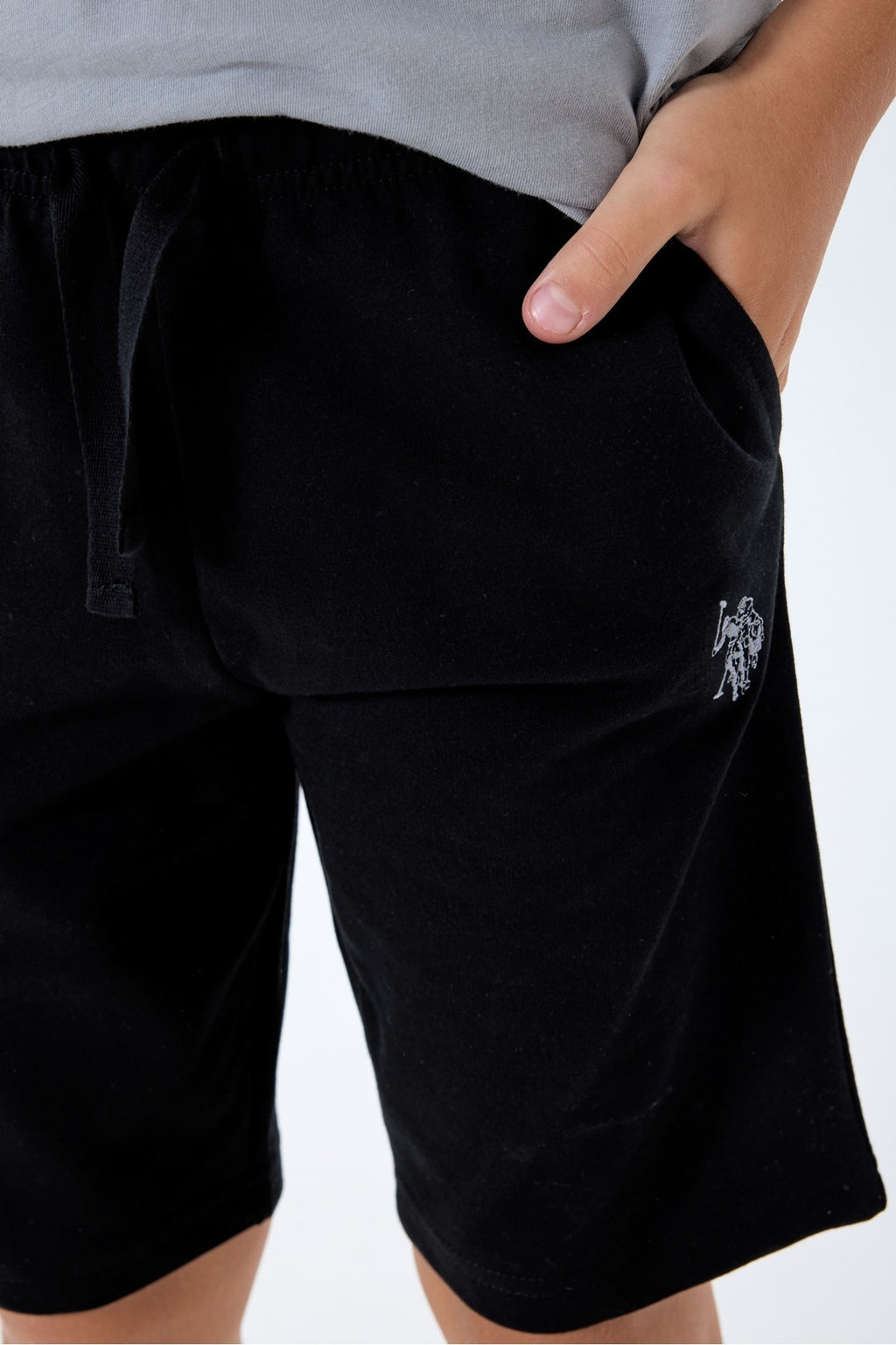 Set doua piese cu tricou si pantaloni scurti, pentru baieti, Gri