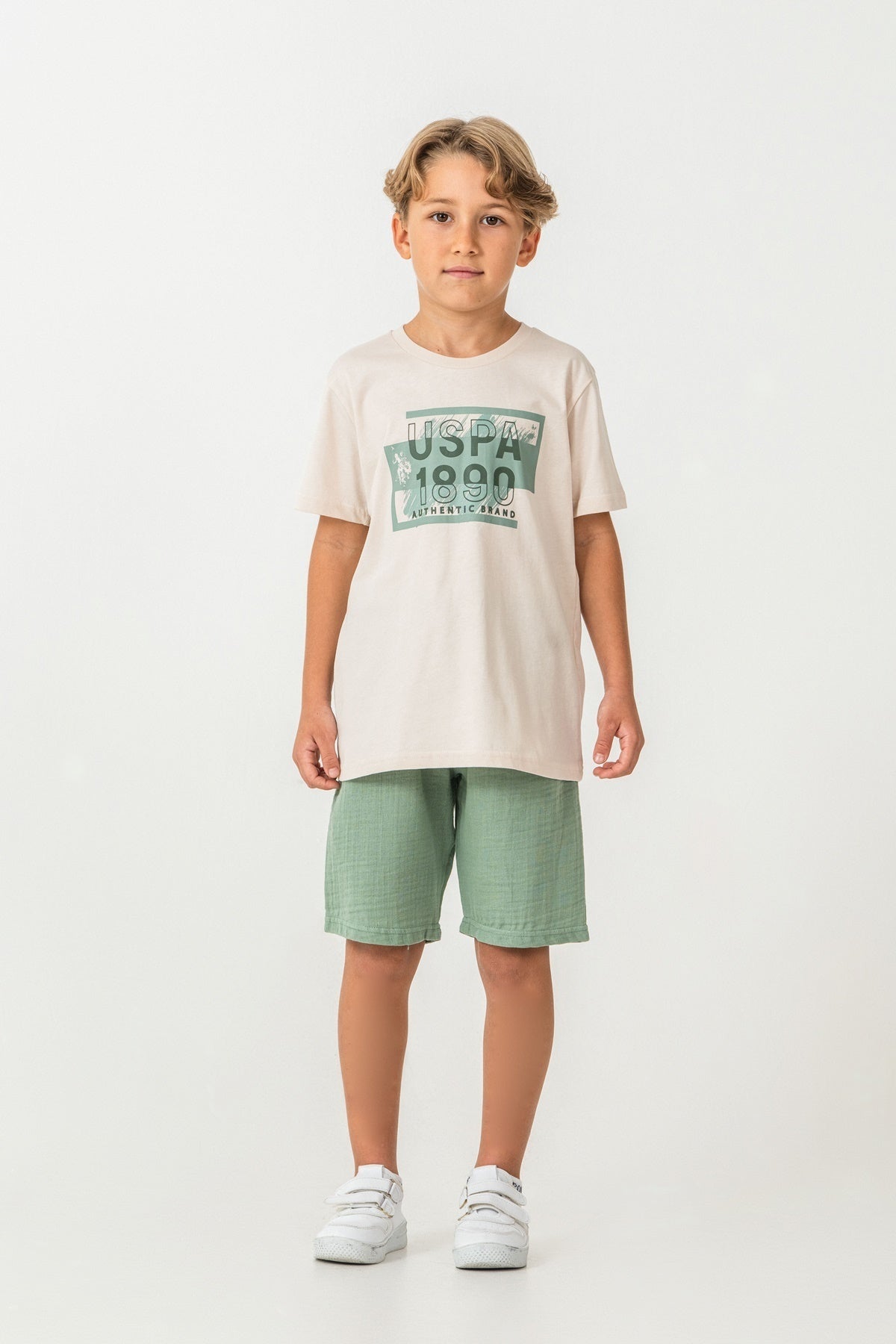 Set doua piese cu tricou si pantaloni scurti, pentru baieti, Bej