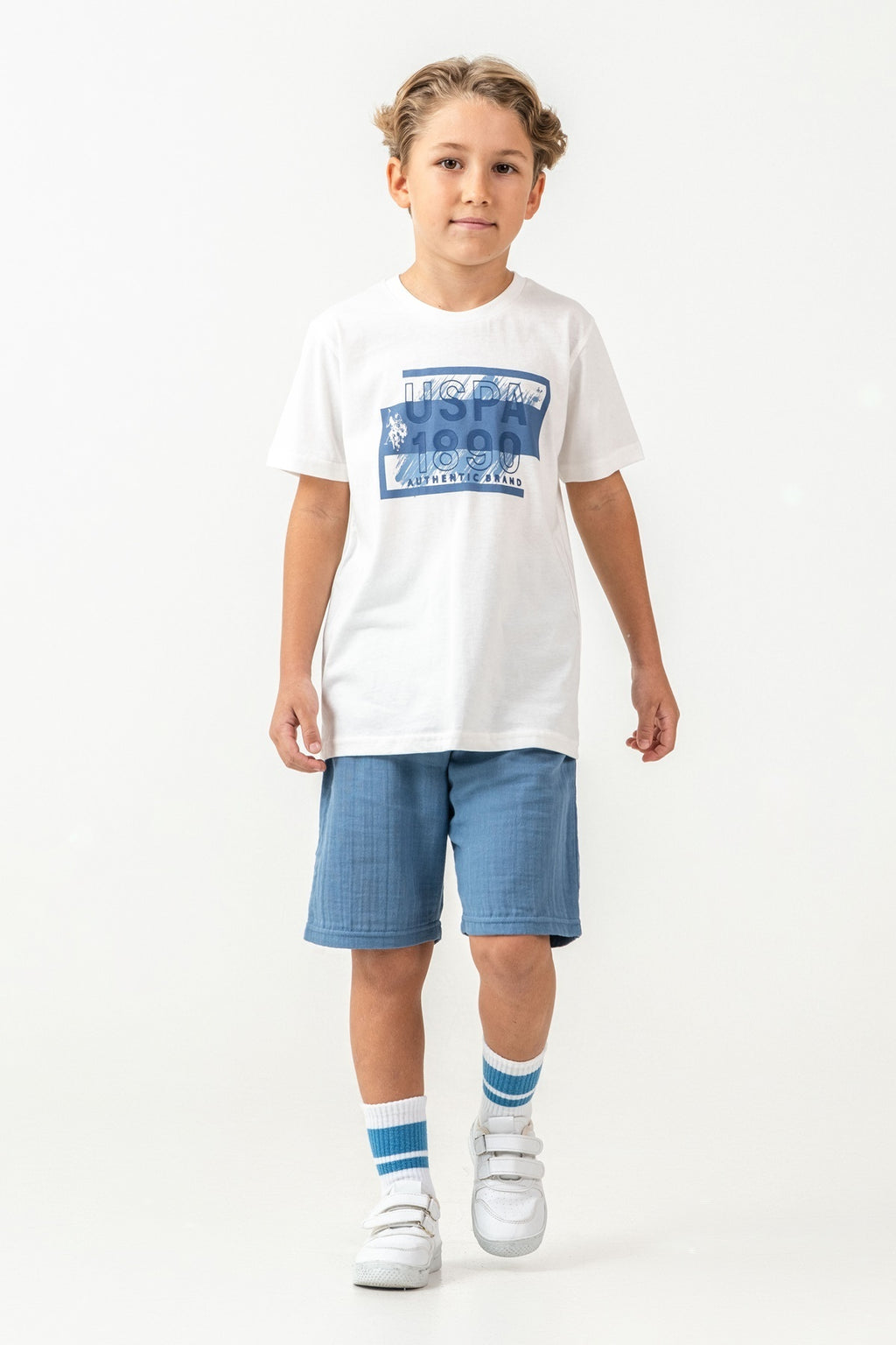 Set doua piese cu tricou si pantaloni scurti, pentru baieti, Alb